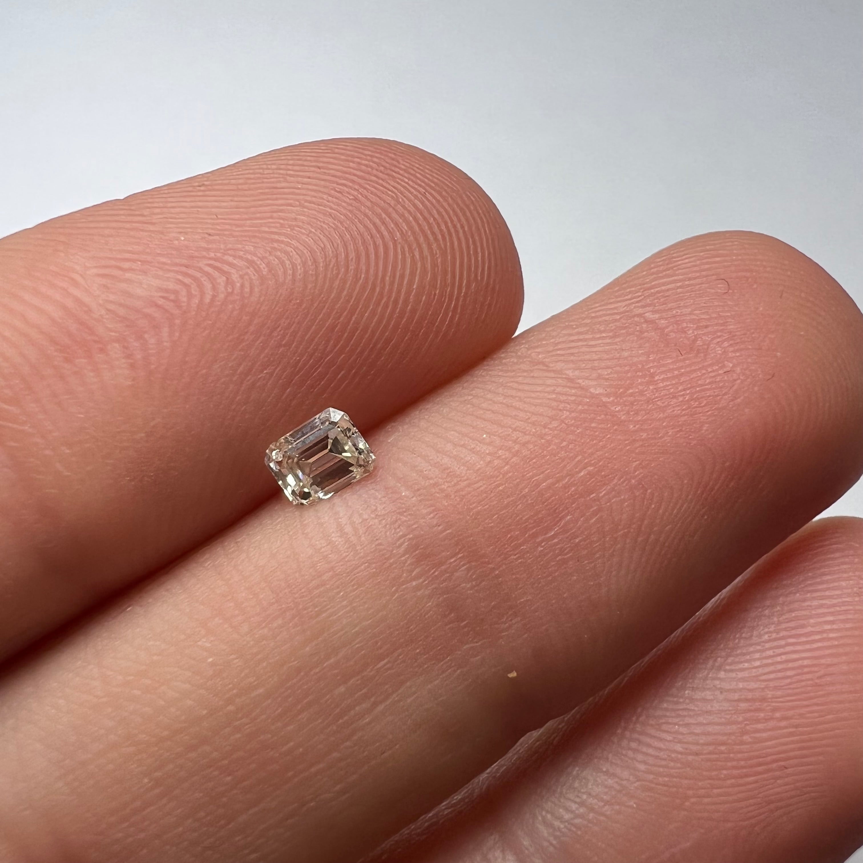 .265CT Emerald Cut Diamond L VS2 4.13x3.30x2.11mm Natural Earth mined