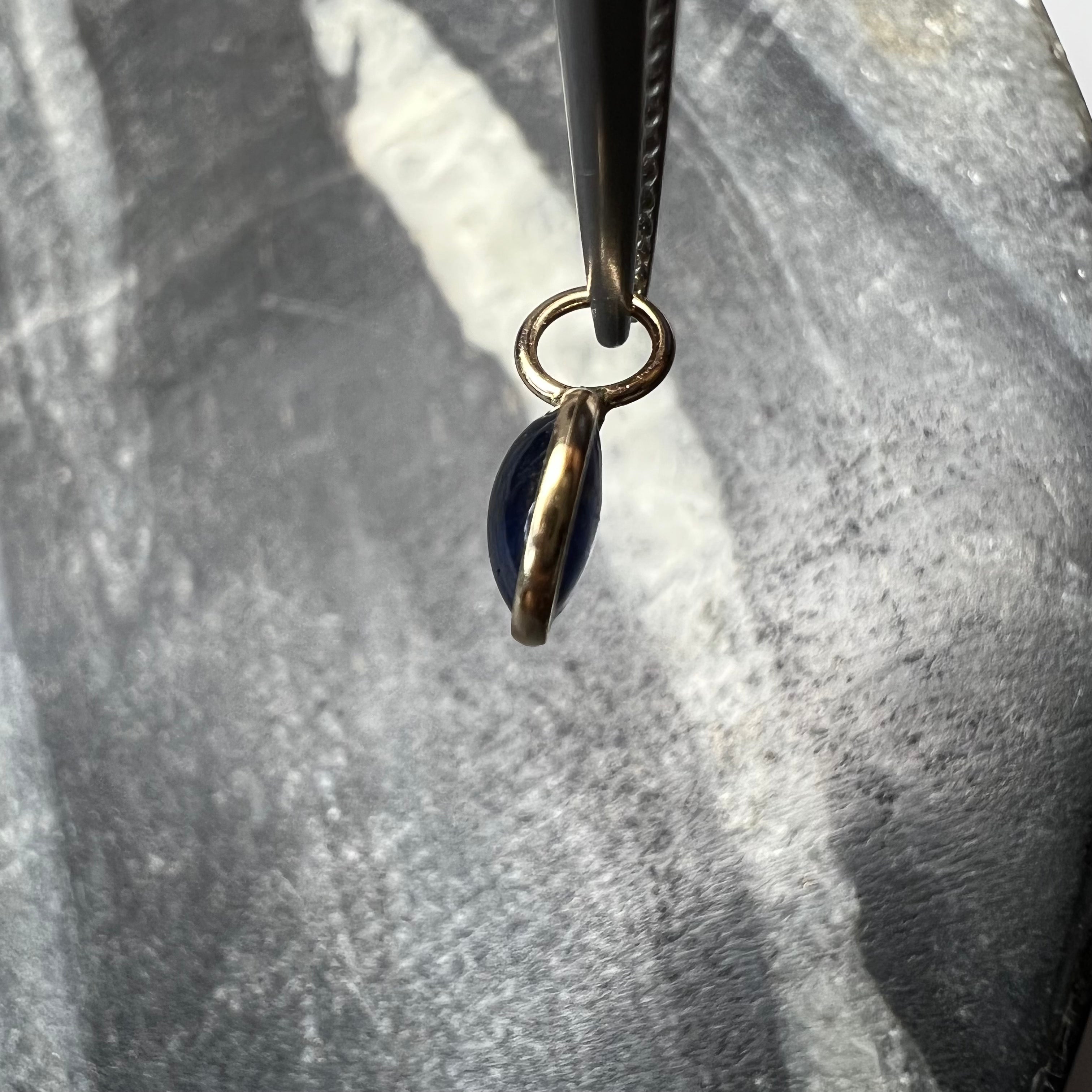 1.03CT Natural Cabochon Sapphire 14K Yellow Gold Pendant Charm 10x6mm