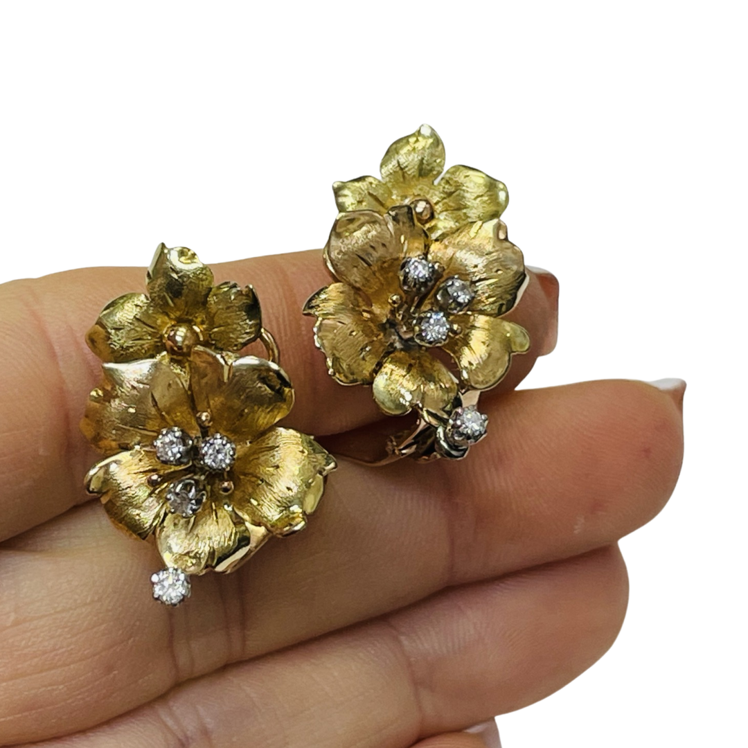 18K Gold and Diamond Flower Earrings