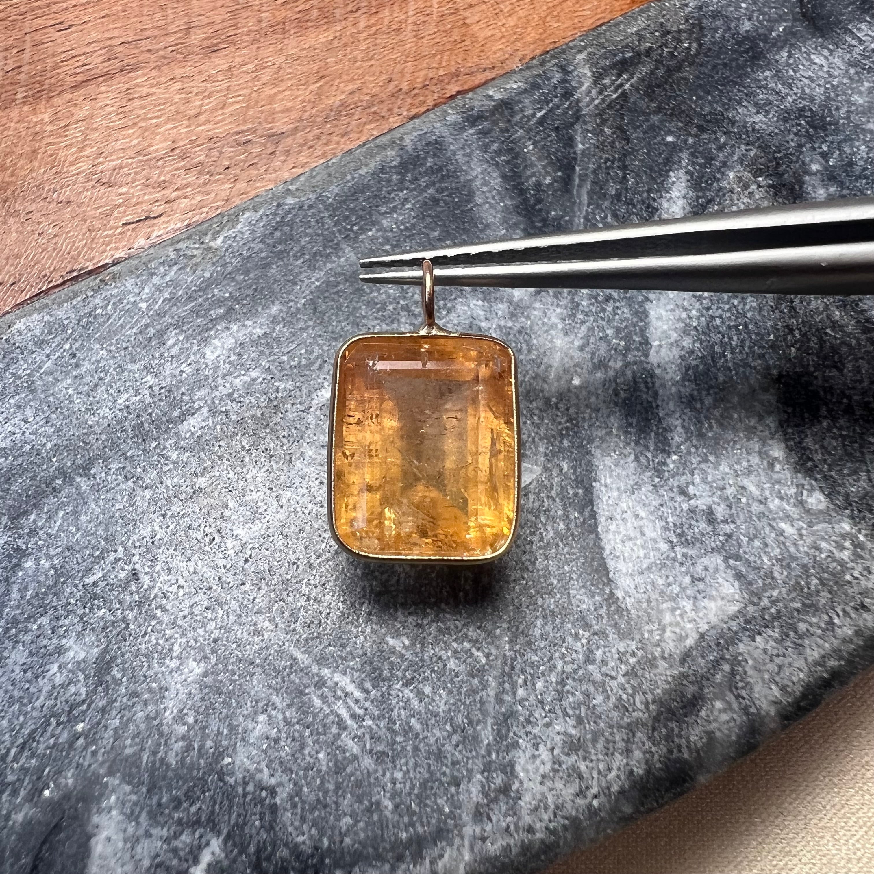 8.74CT Natural Topaz 14K Yellow Gold Charm Pendant 18x11mm
