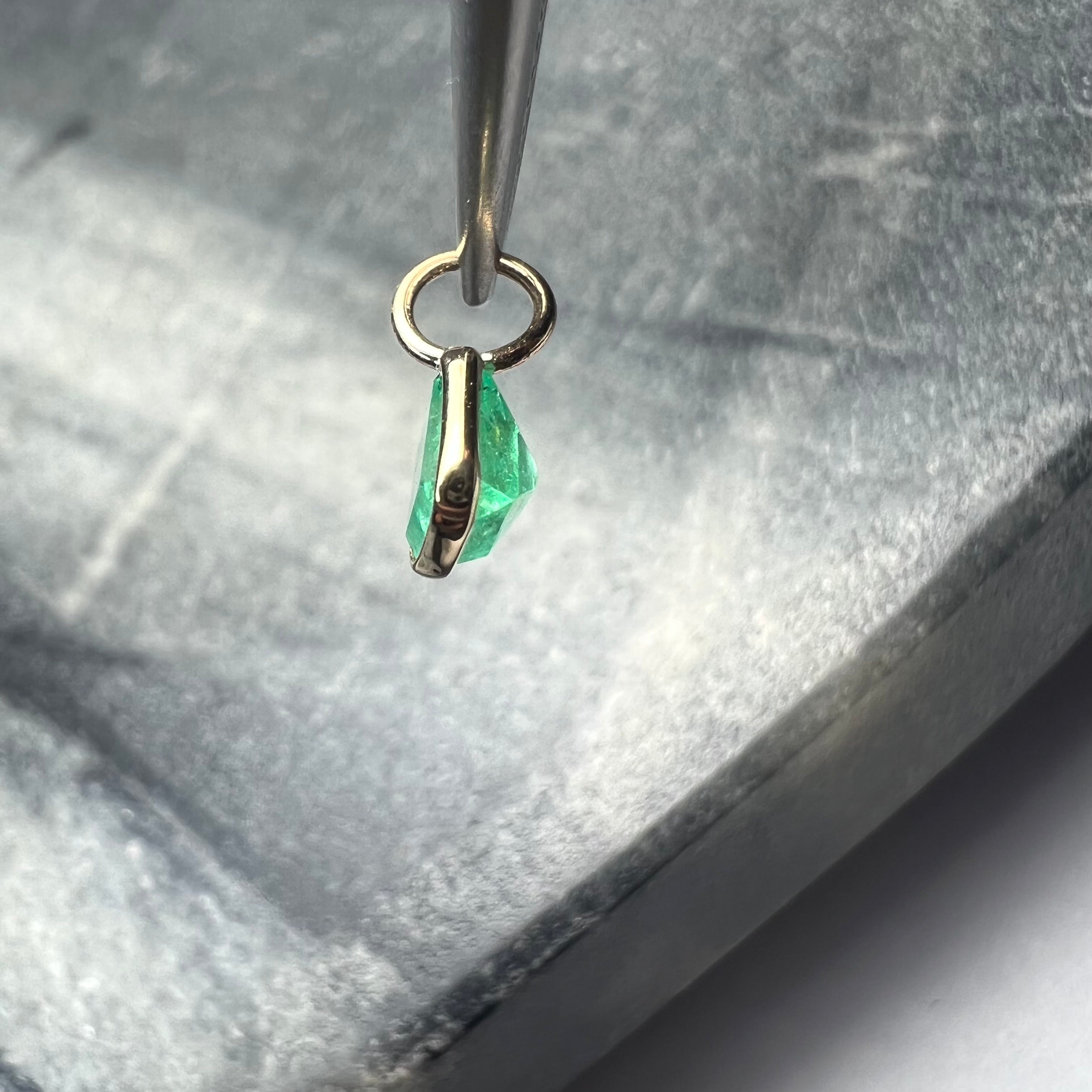 .62CT Colombian Square Emerald 14K Yellow Gold Pendant Charm 9.5x5.5mm