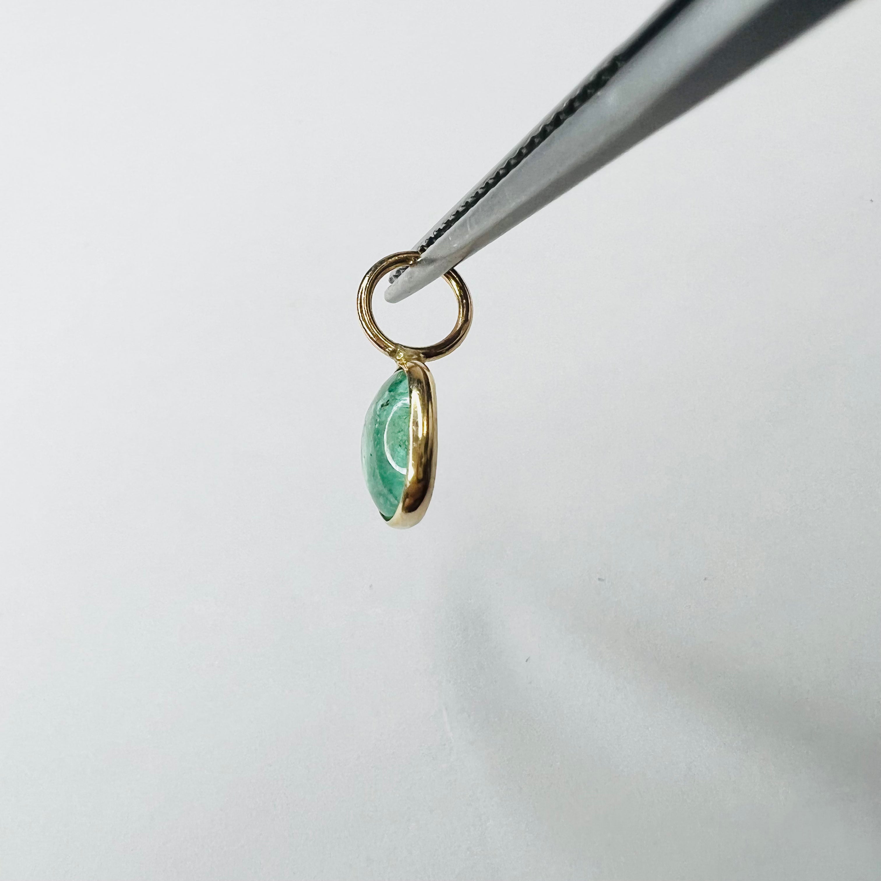 1.1CT Colombian Oval Cabochon Emerald 14K Yellow Gold Pendant Charm 14x6.5mm