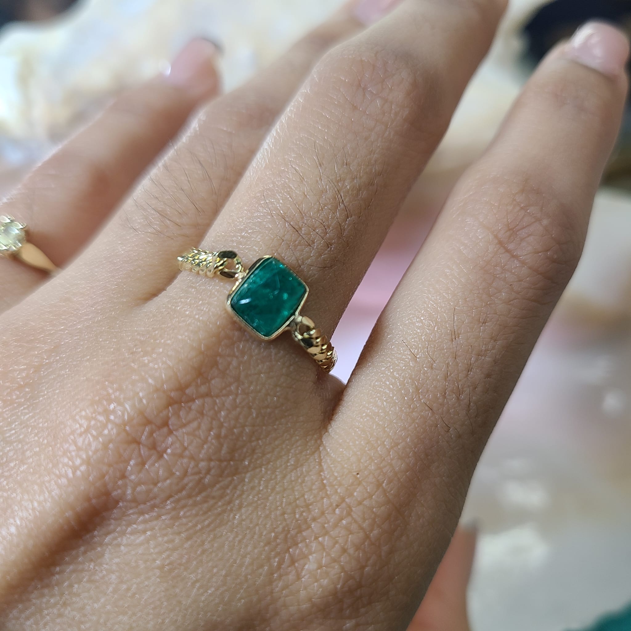 Solid 14K Yellow Gold Square Cabochon Emerald Cuban Chain Ring Size 7.5