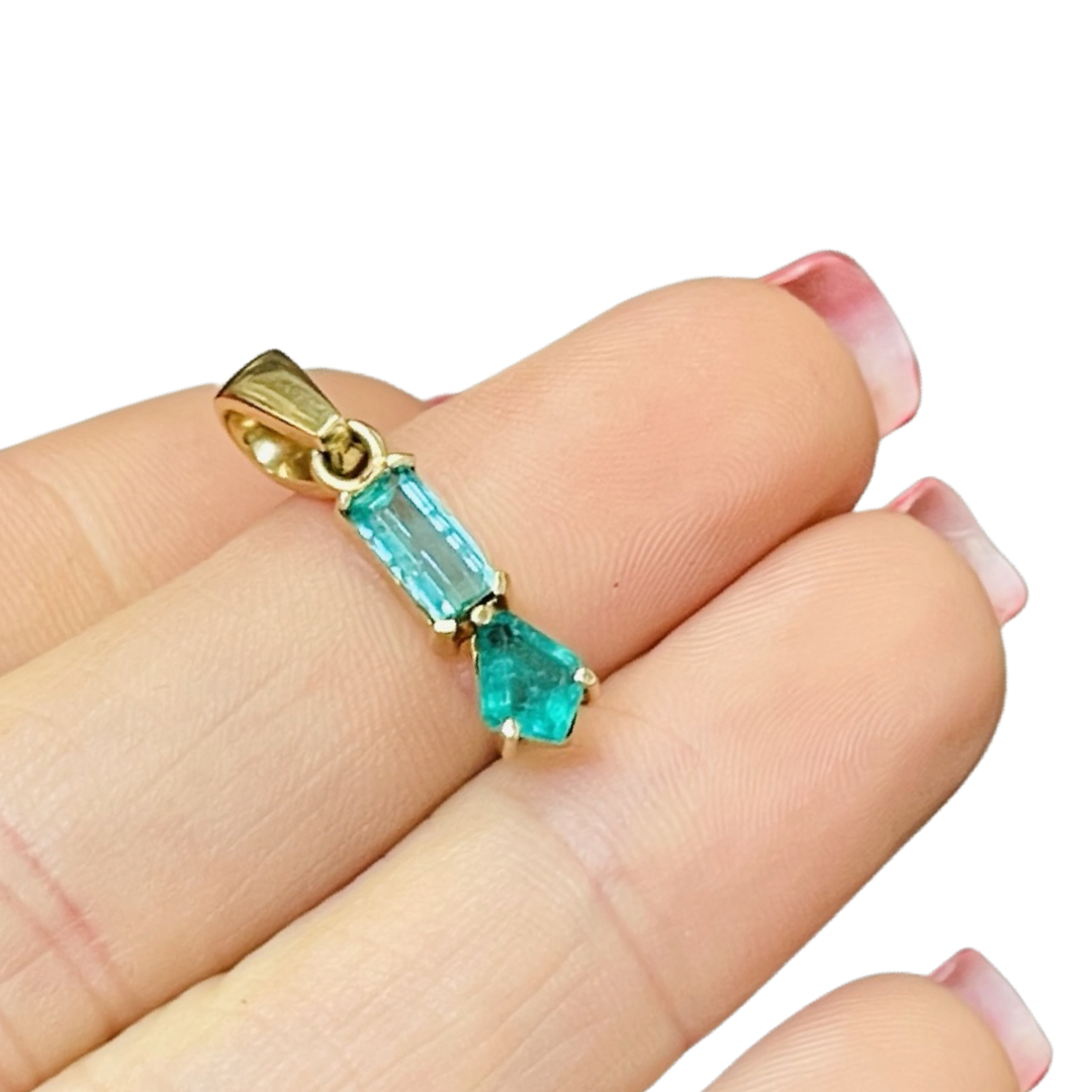 Colombian Emerald 18K Gold Charm Pendant