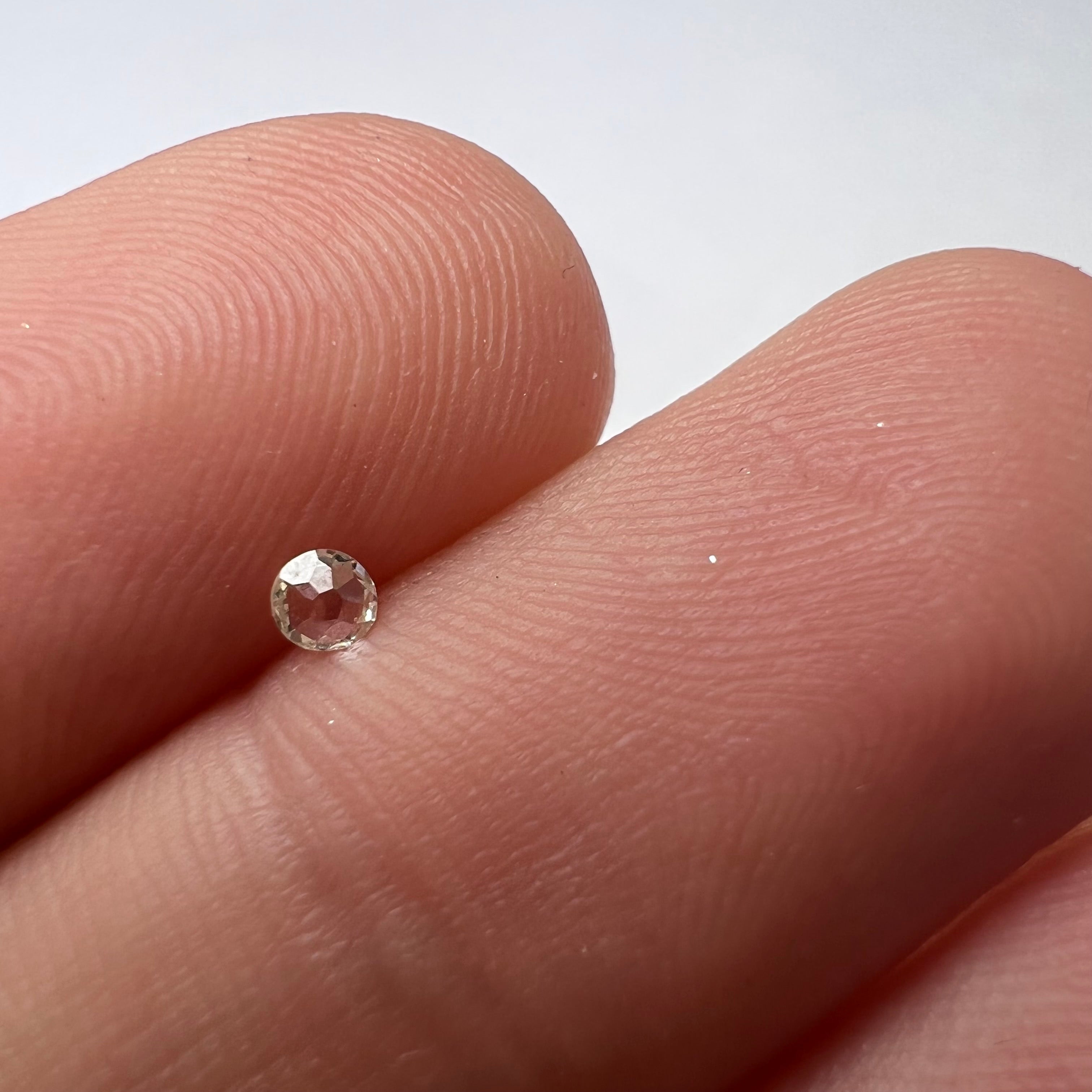 .045CT Old Mine Cut Diamond I VS2 2.47x1.23mm Natural Earth mined