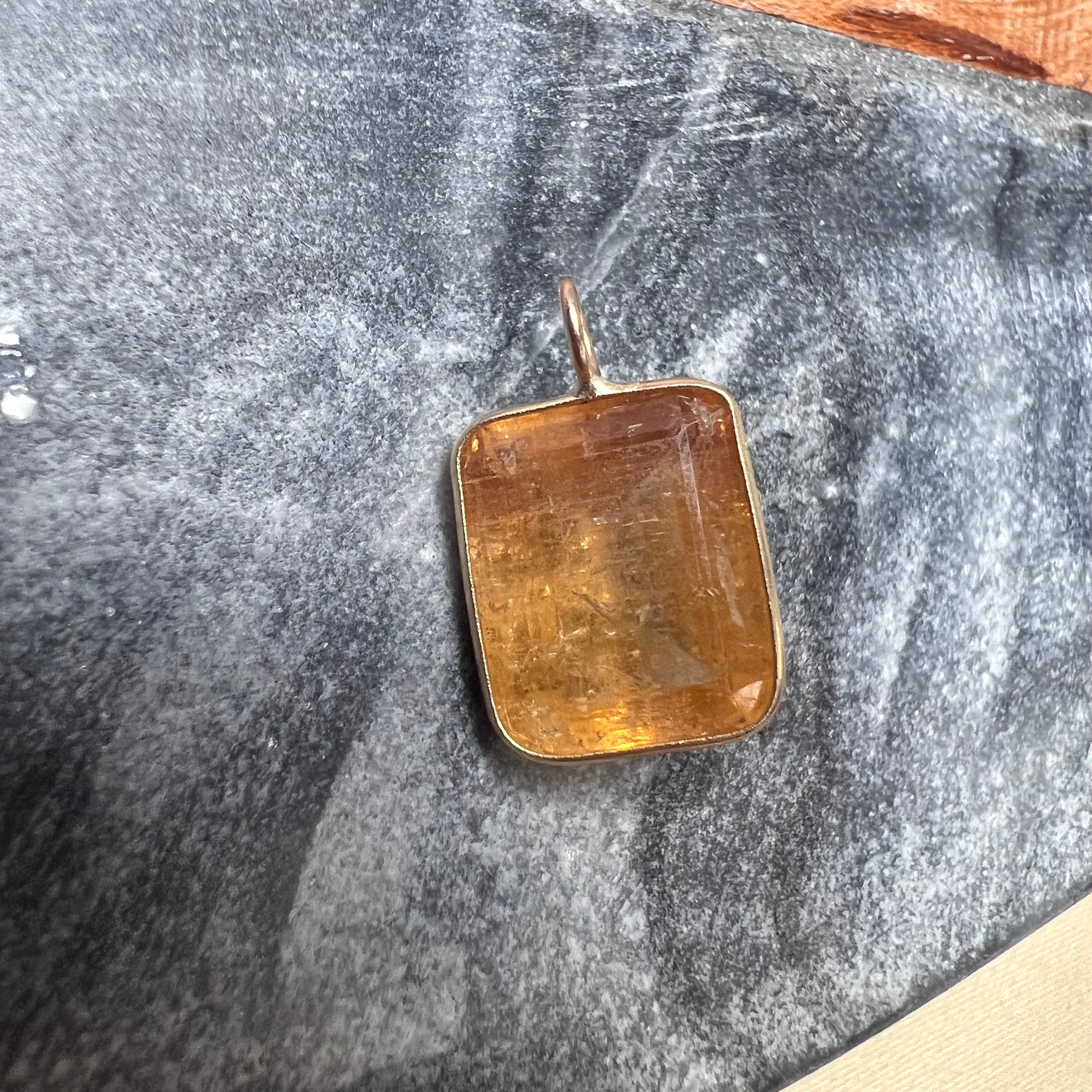 8.74CT Natural Topaz 14K Yellow Gold Charm Pendant 18x11mm