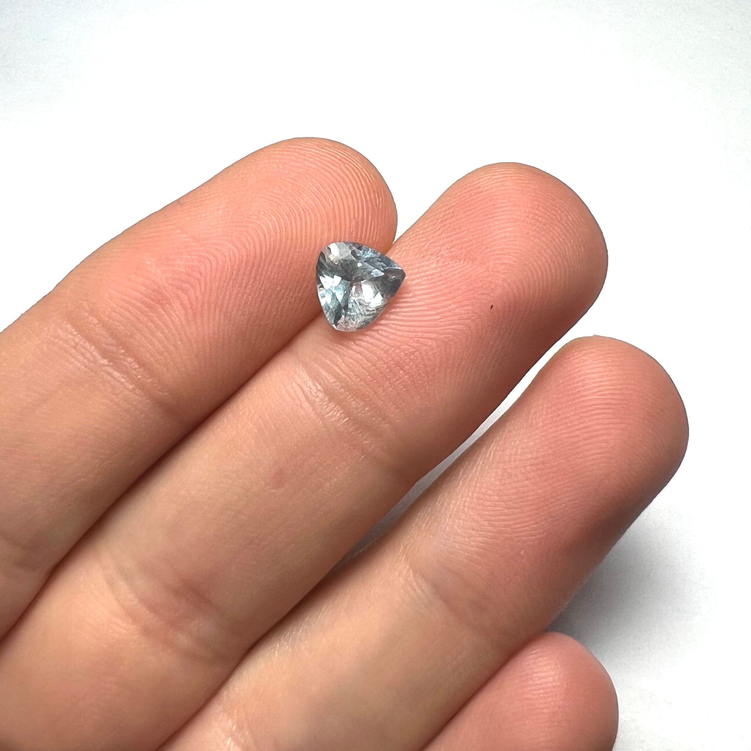 1.07CT Loose Natural Aquamarine 7x7x4mm Earth mined Gemstone
