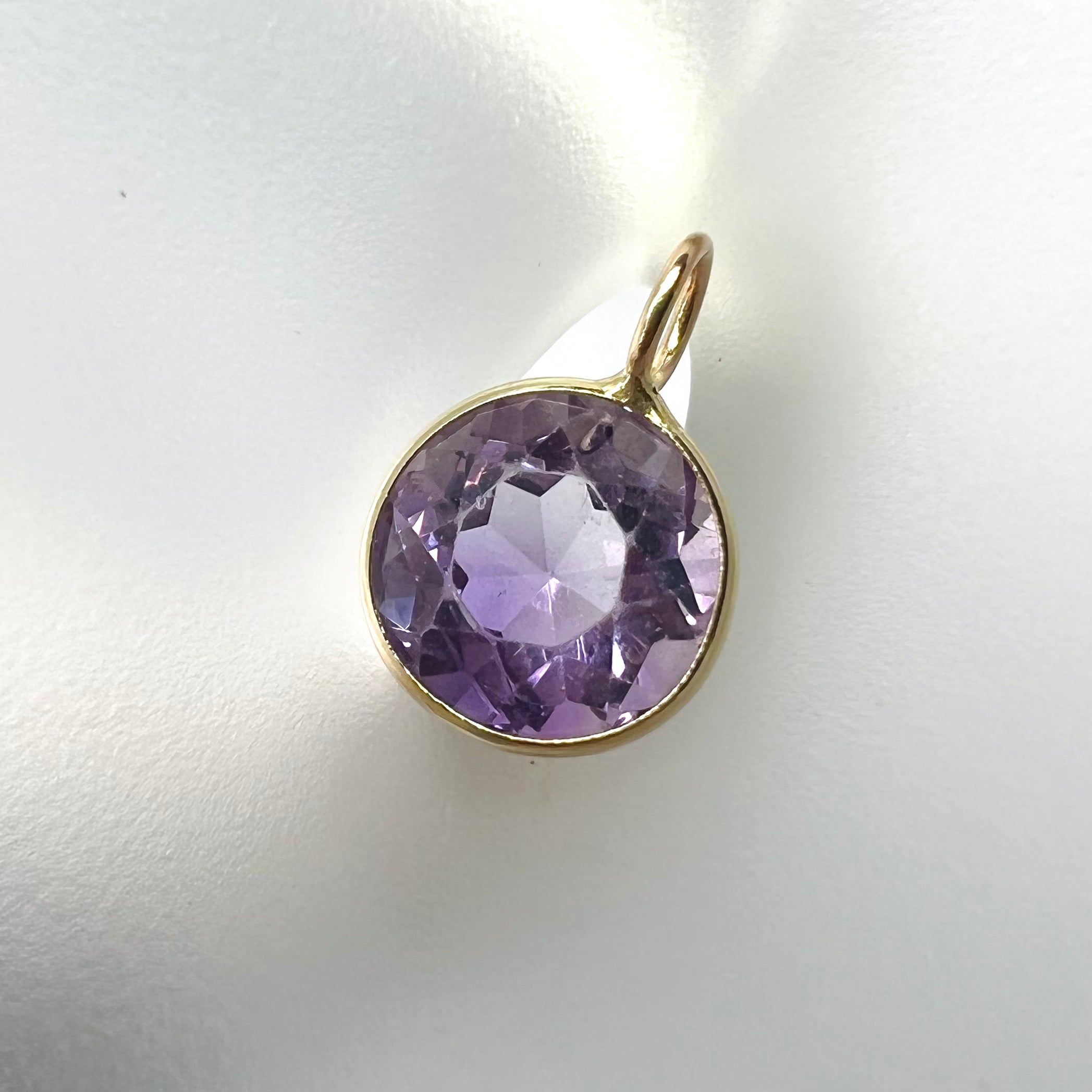 2.45CT Natural Light Round Violet Amethyst 14K Yellow Gold Pendant Charm 13x9mm
