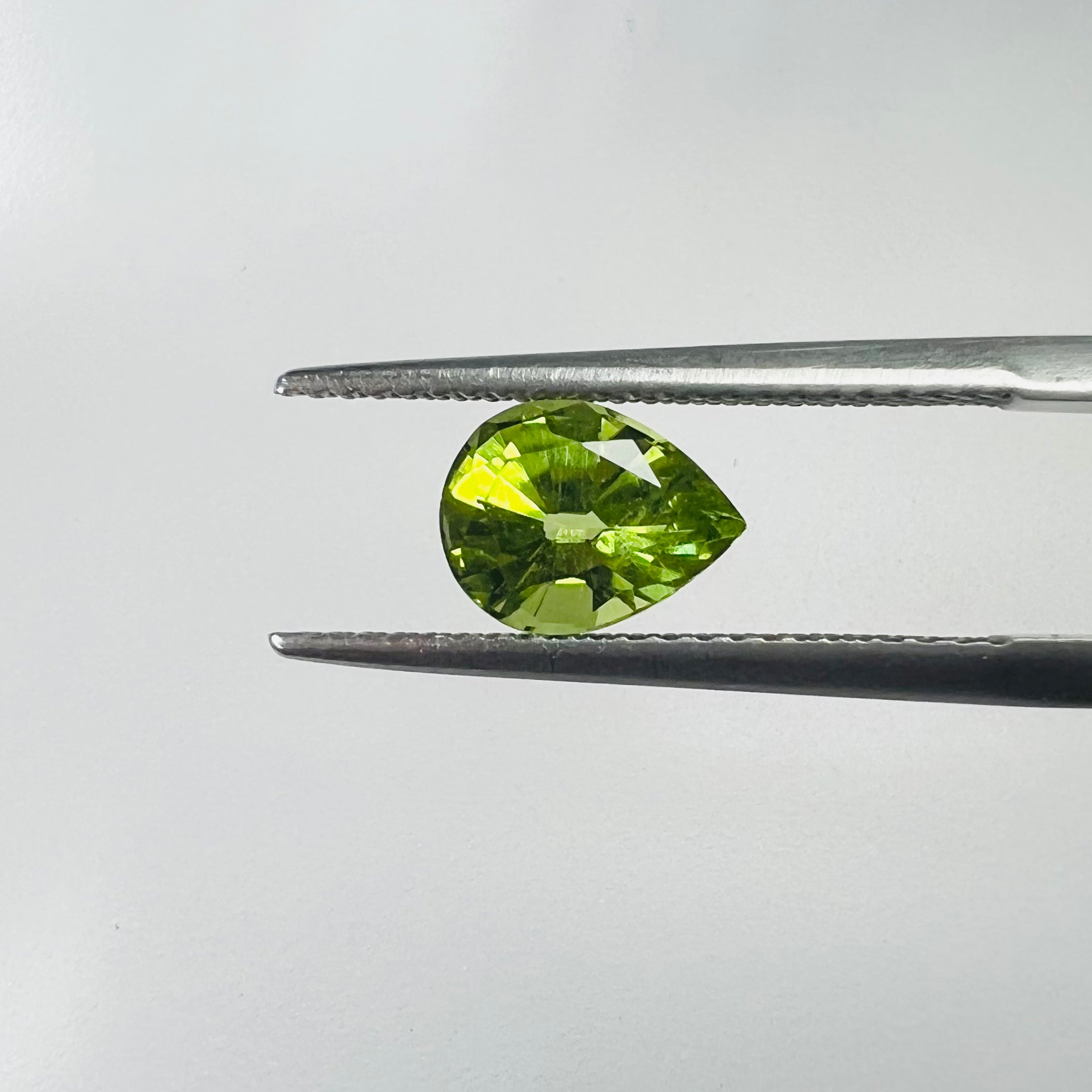 1.41 Loose Natural Pear Cut Peridot 8.06x6.20x4.48mm Earth mined Gemstone