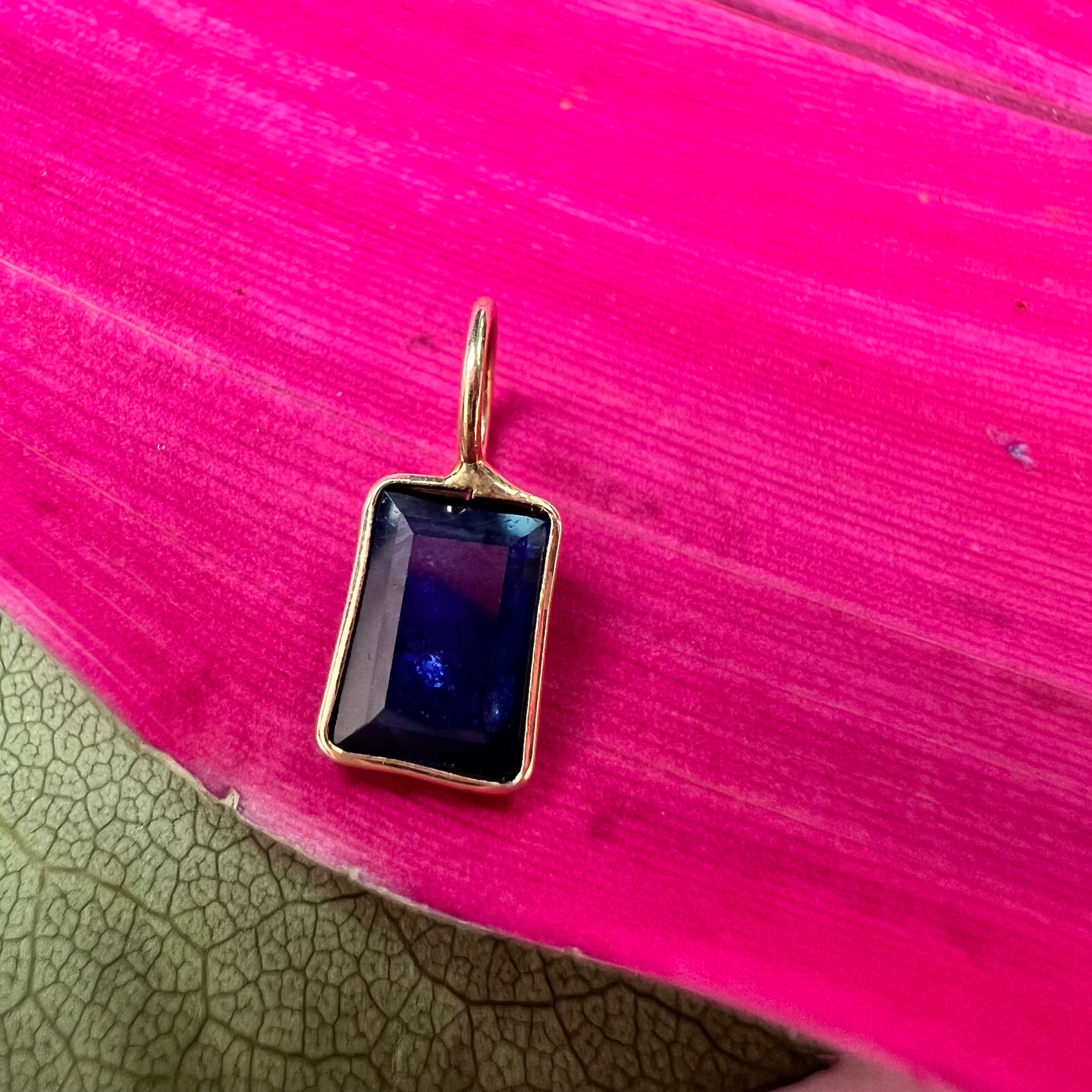 Natural Sapphire Emerald Cut 14K Yellow Gold Pendant Charm 13x5.5mm