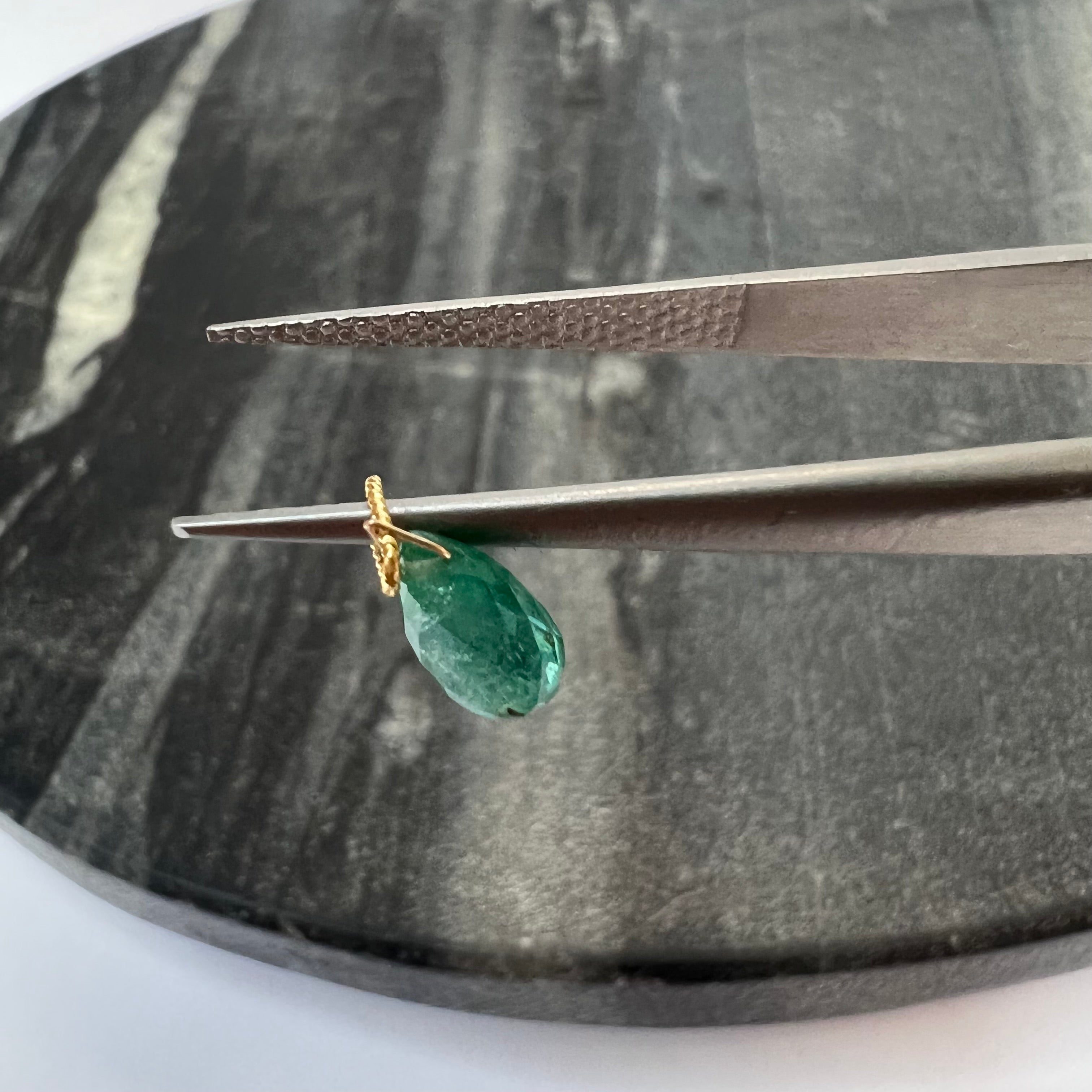 1CT Solid 14K Yellow Gold Briolette Emerald Twisted bail Charm 8x4.93x3.41mm