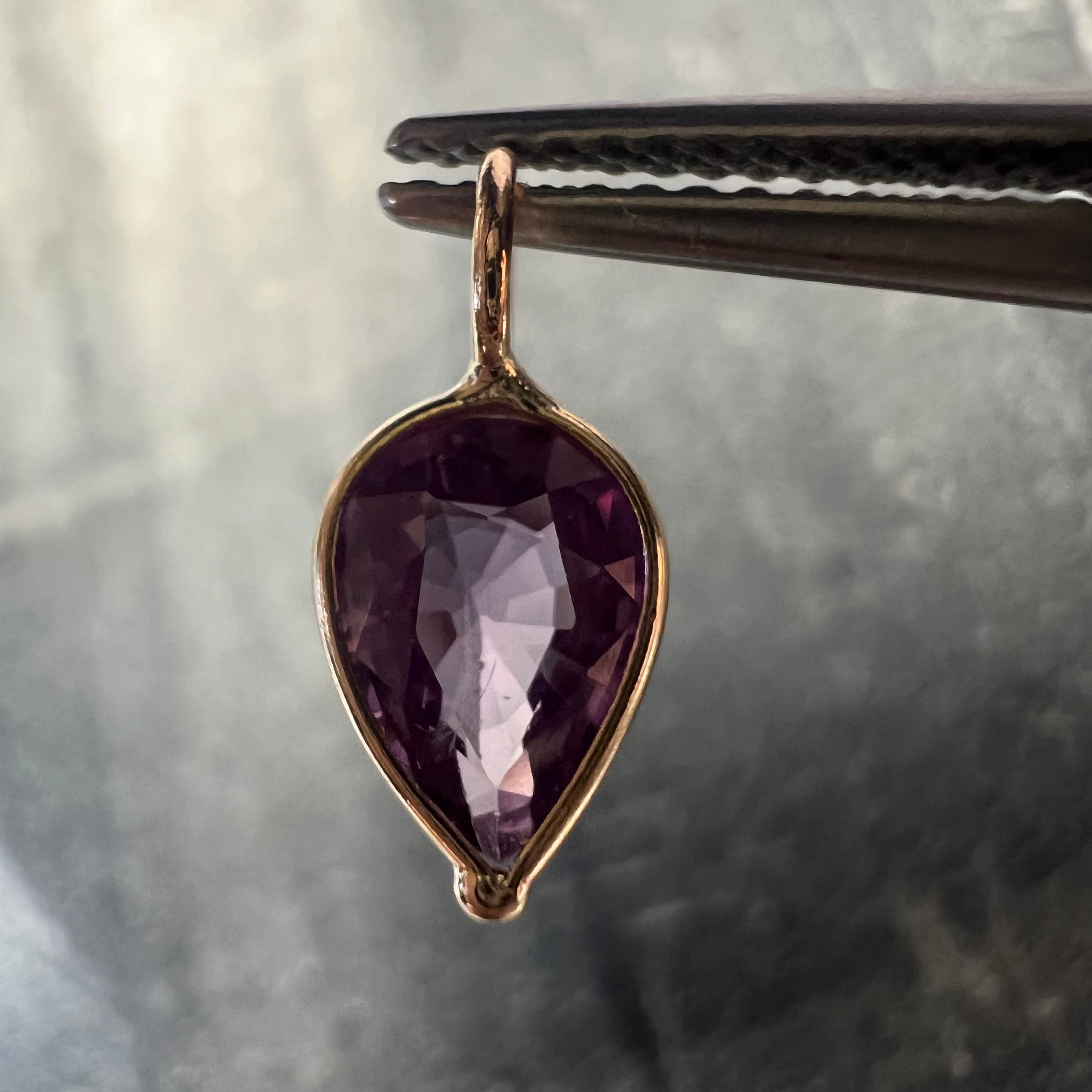 1C Natural Pink Pear Sapphire 14K Yellow Gold Pendant Charm 12x6mm