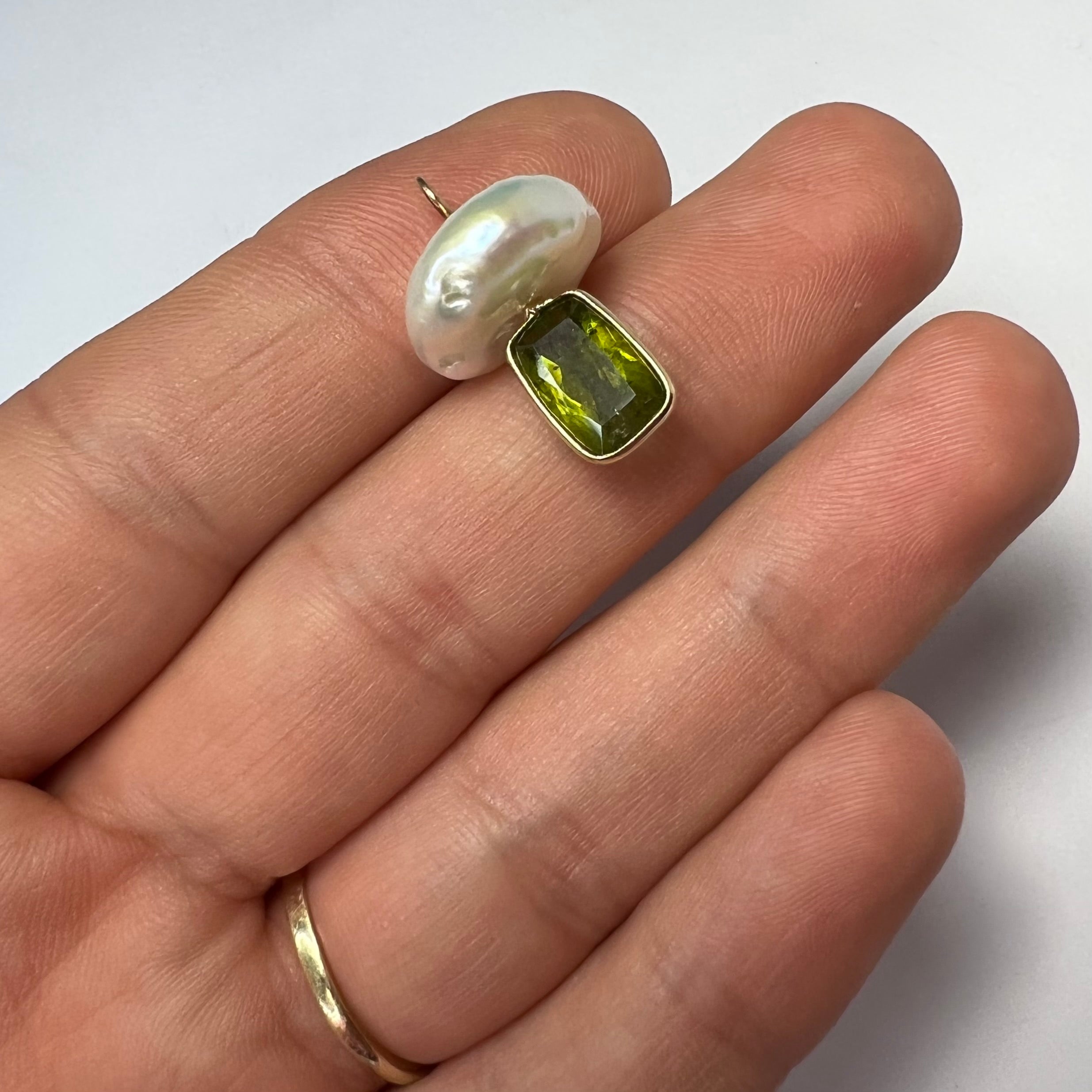 Natural Green Tourmaline and Pearl Mushroom 14K Yellow Gold Pendant Charm 23x14mm