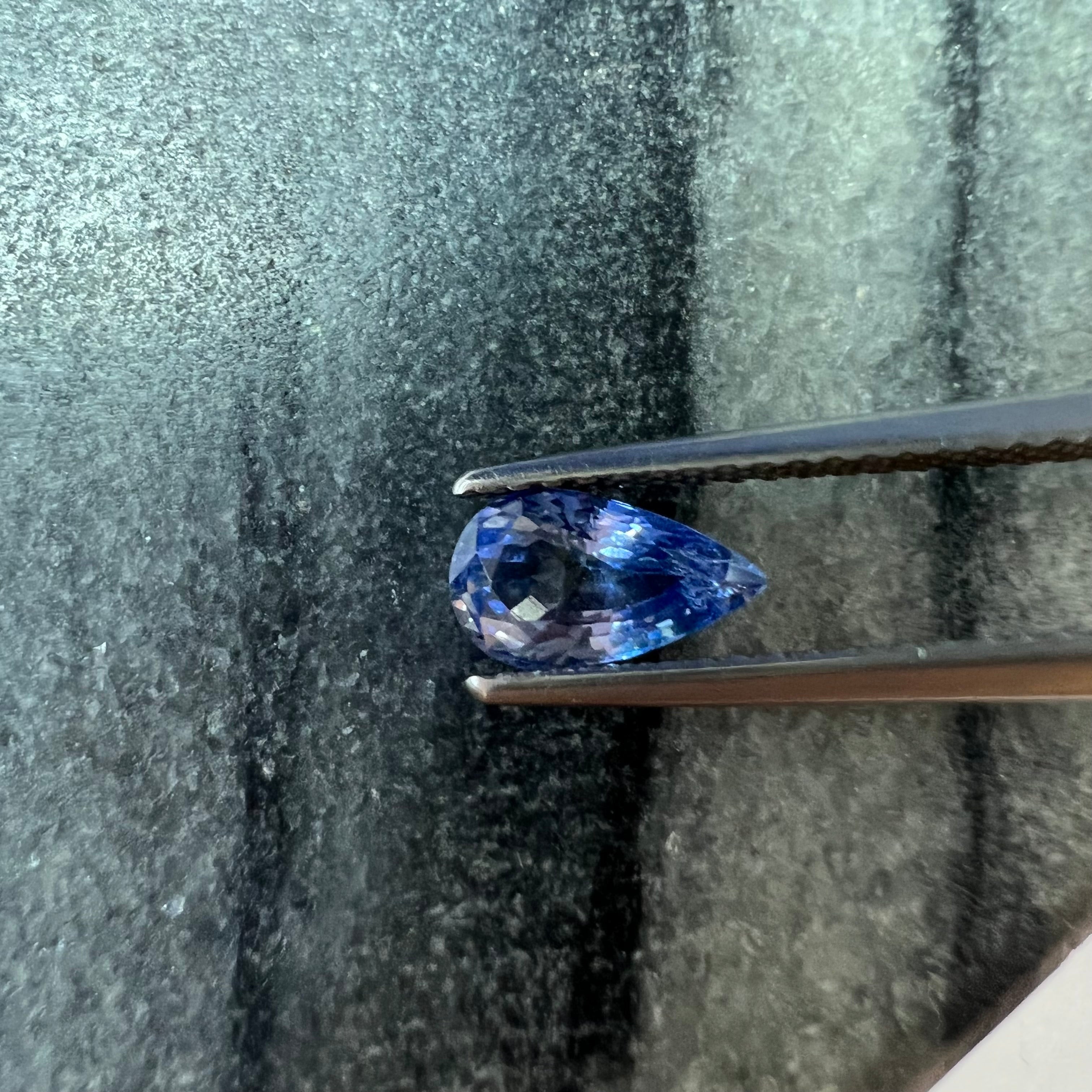 .91CTW Loose Natural Pear Sapphire 7.90x4.53x3.12mm Earth mined Gemstone