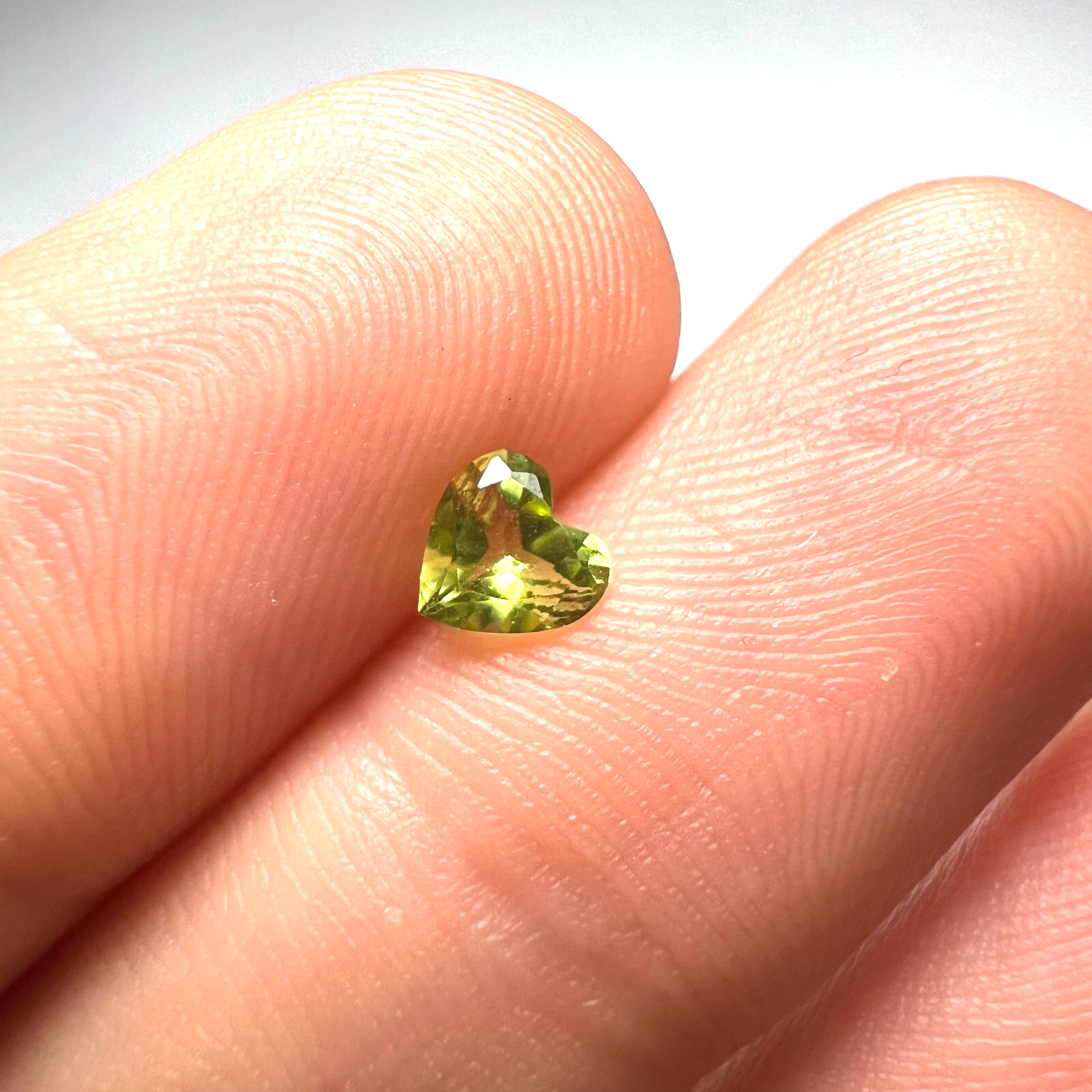 .38CT Loose Natural Heart Cut Peridot 4.8x2.8mm Earth mined Gemstone