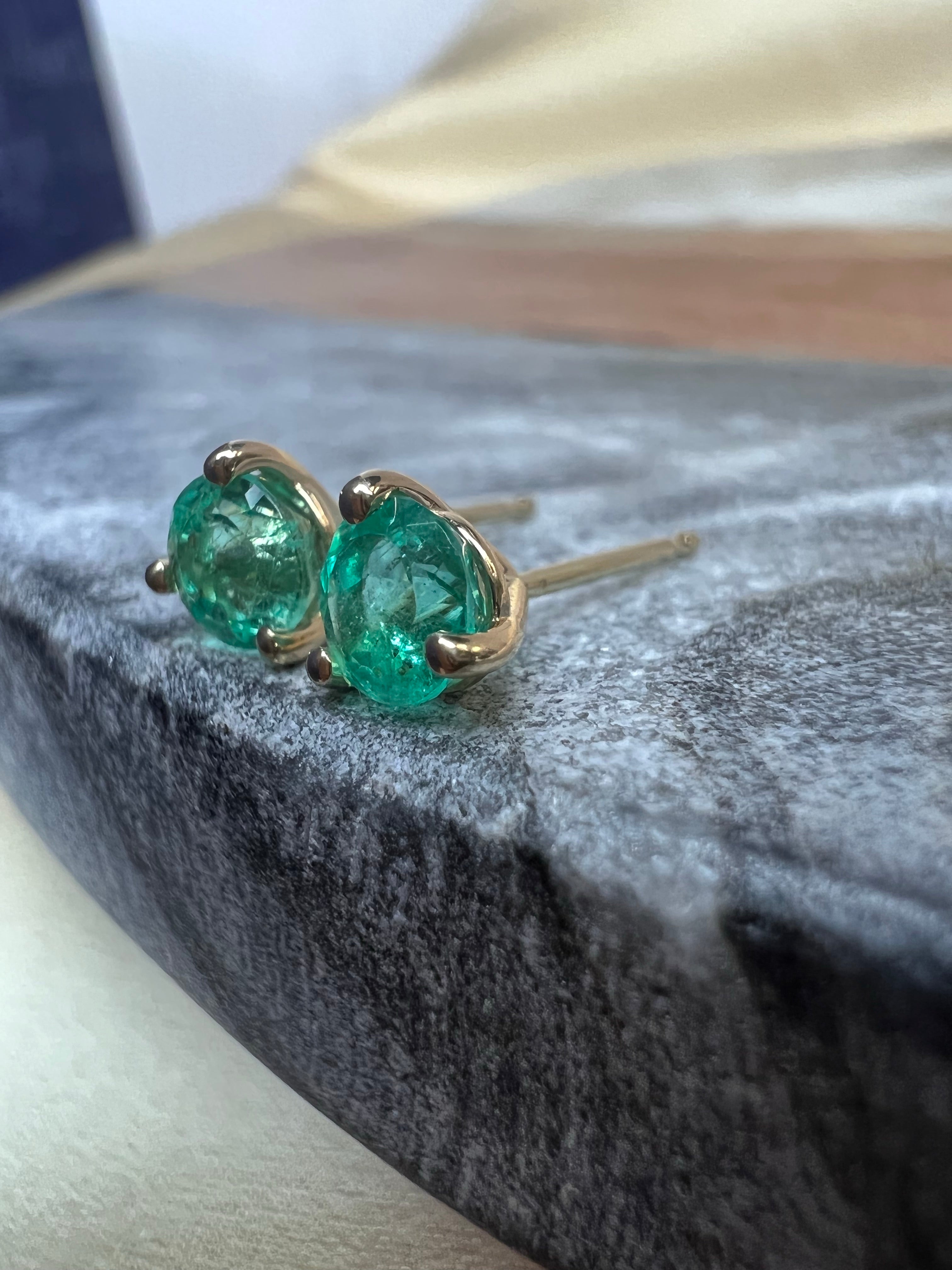 .95CT Colombian Emerald Round 14K Yellow Gold Stud Earrings