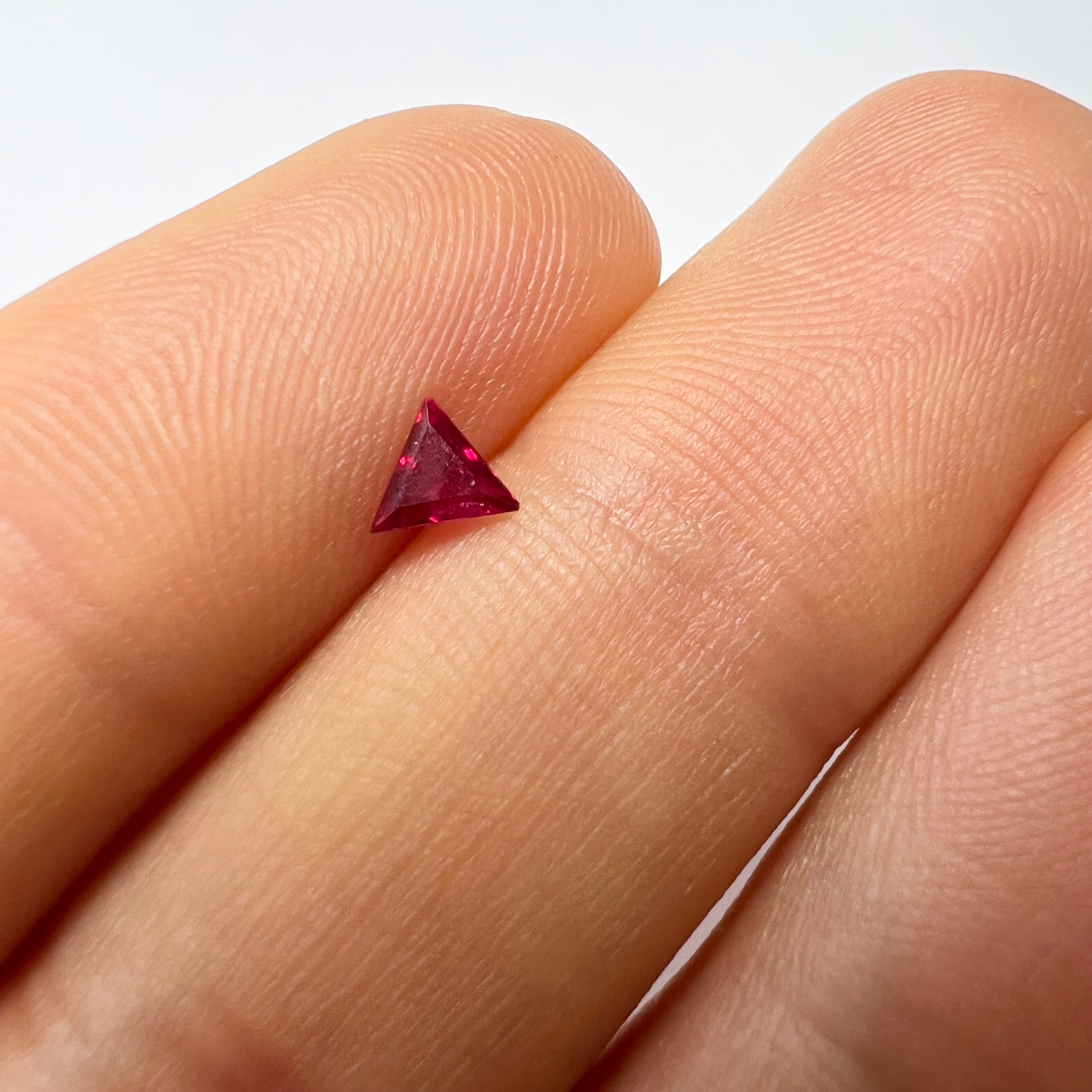 .31CT Loose Trillion Cut Ruby 4.11x4.16x2.12mm Earth mined Gemstone