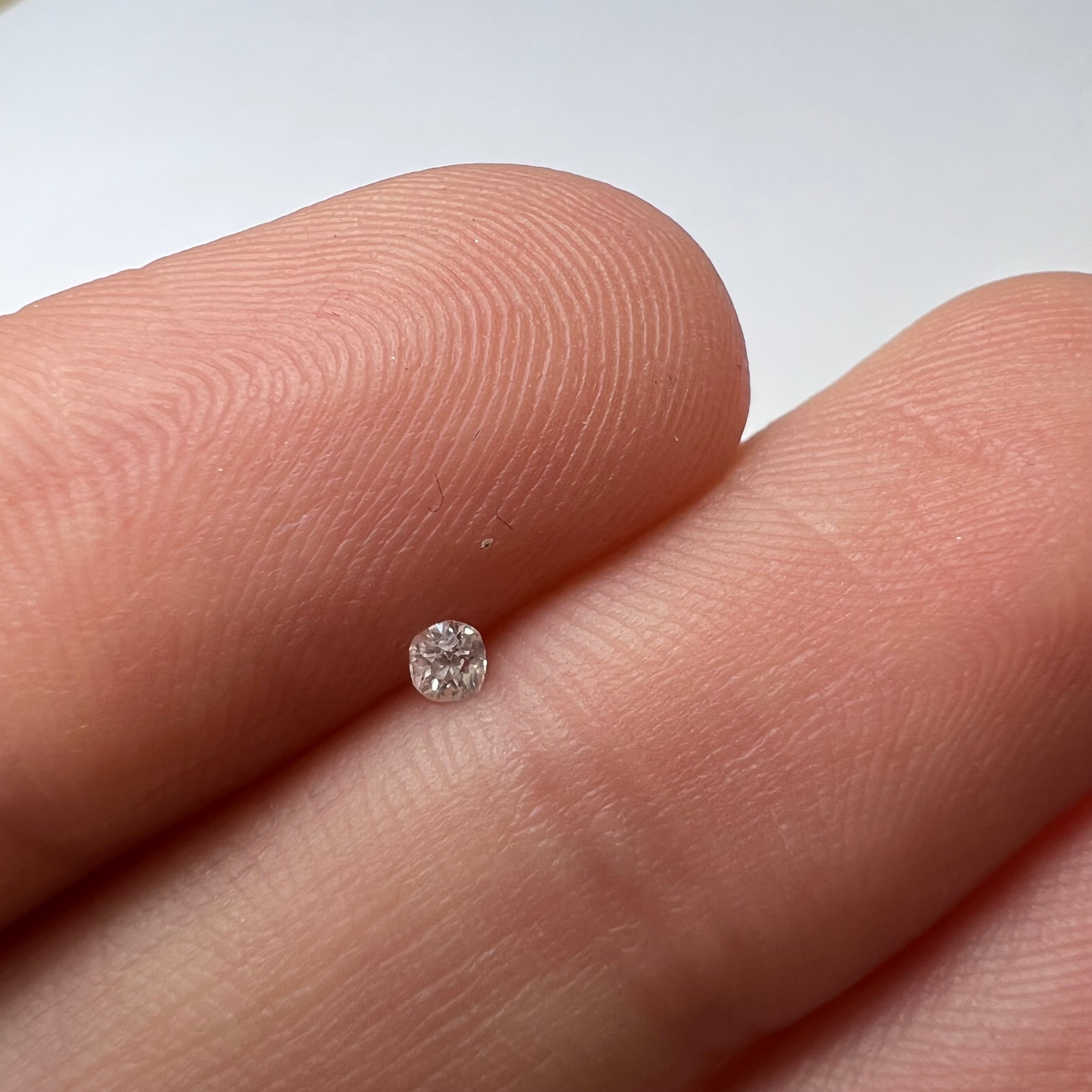 .04CT Old Mine Cut Diamond J SI1 2.11x1.47mm Natural Earth mined