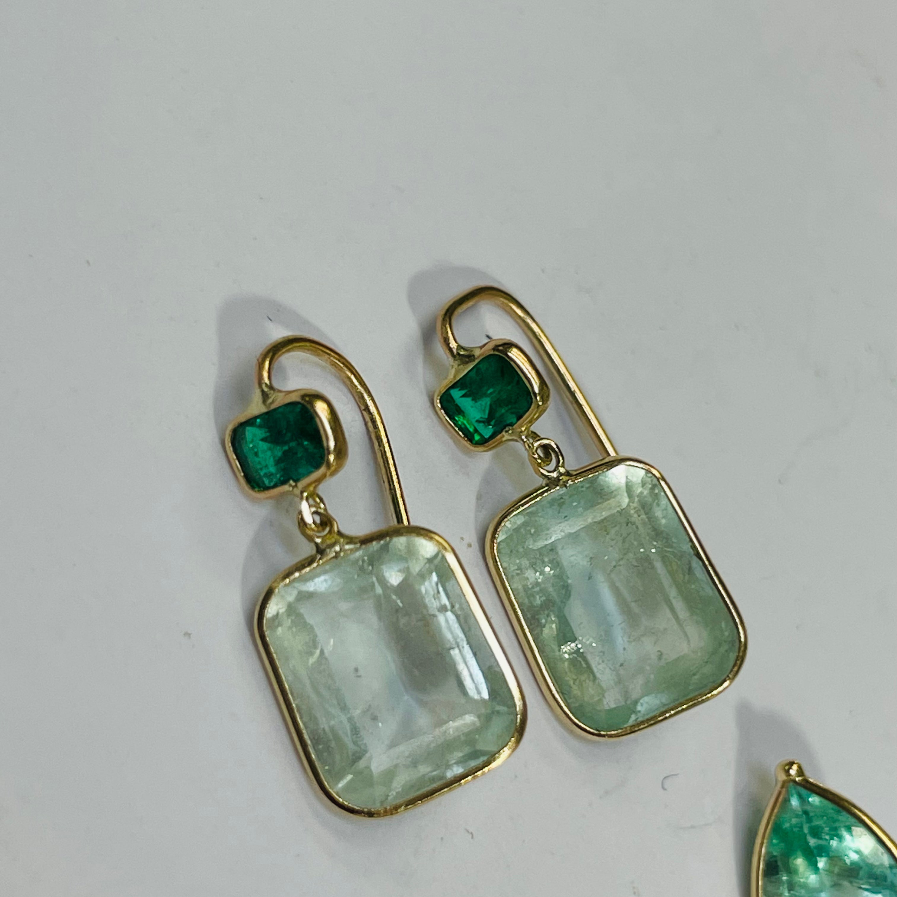 Natural Deep and Light Green Colombian Emerald 14K Yellow Gold Drop Earrings
