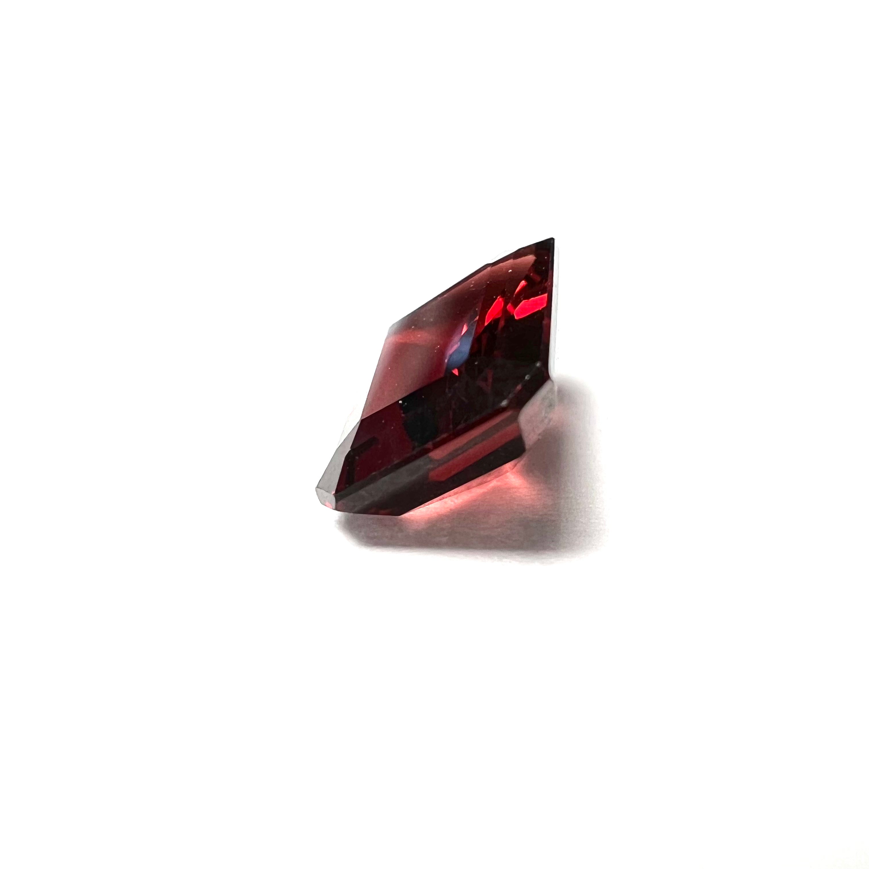2.8CTW Loose Natural Garnet 9x7x4mm Earth mined Gemstone