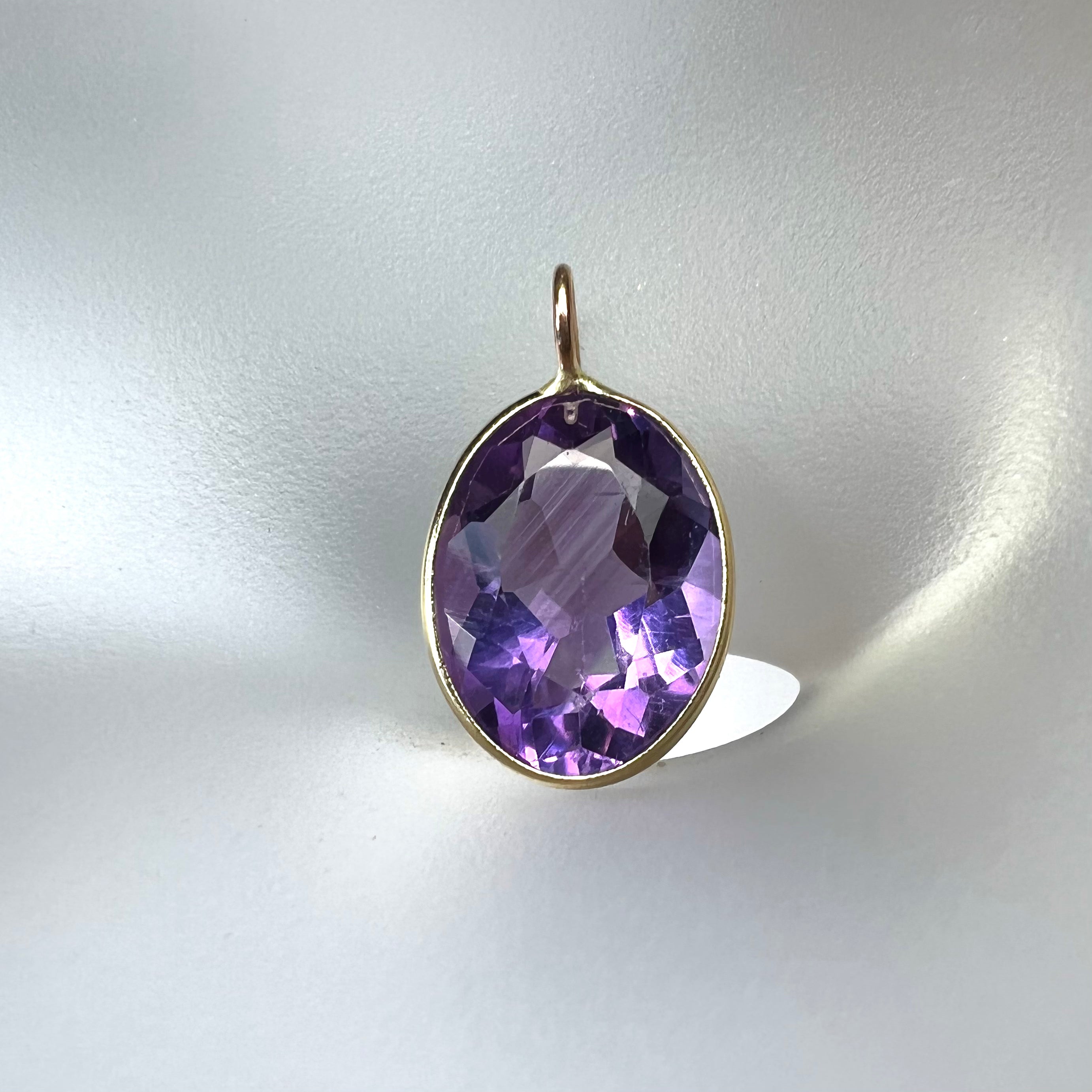 4.27CT Natural Oval Violet Amethyst 14K Yellow Gold Pendant Charm 17x10mm