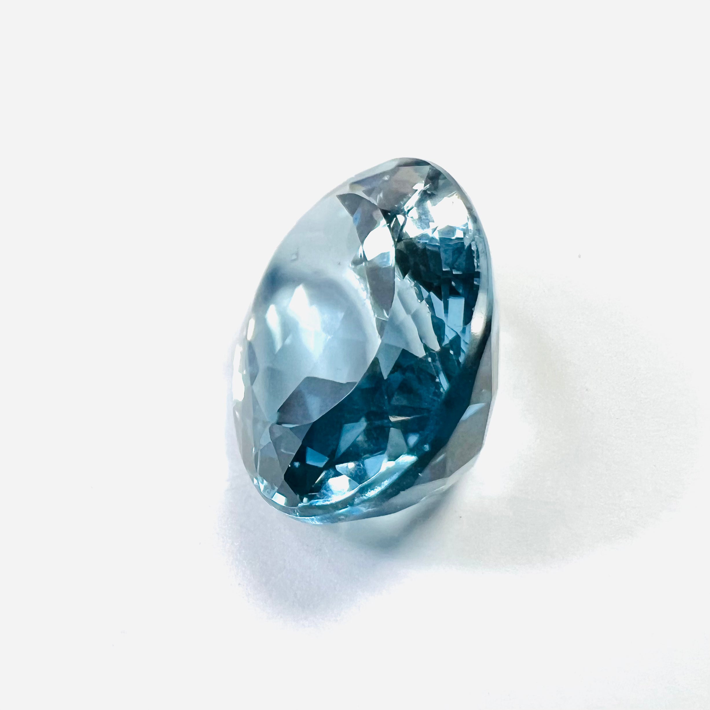 21.5CTW Loose Natural Oval Cut Topaz 20x14x9mm Earth mined Gemstone