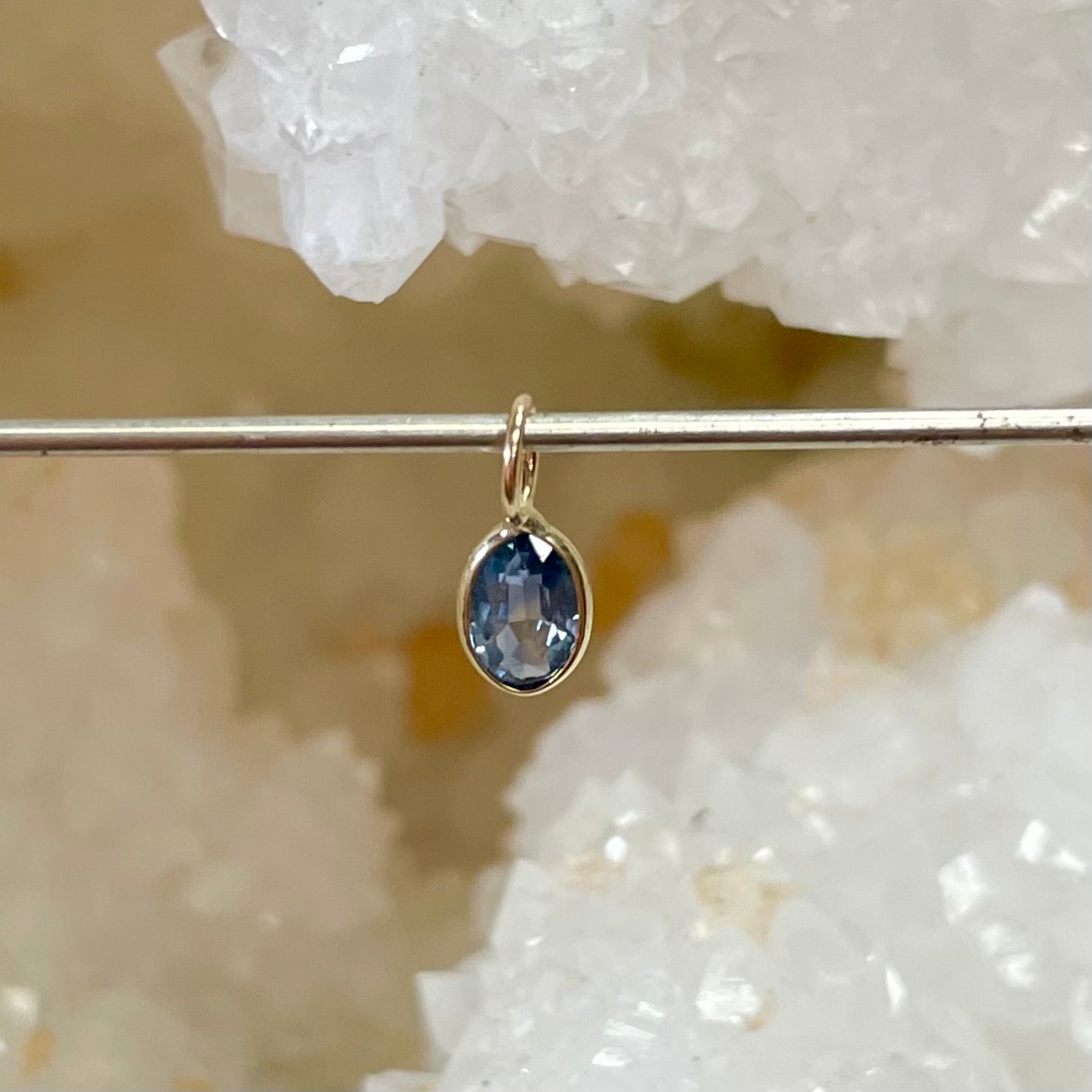 Natural Oval Sapphire 14K Yellow Gold Pendant Charm