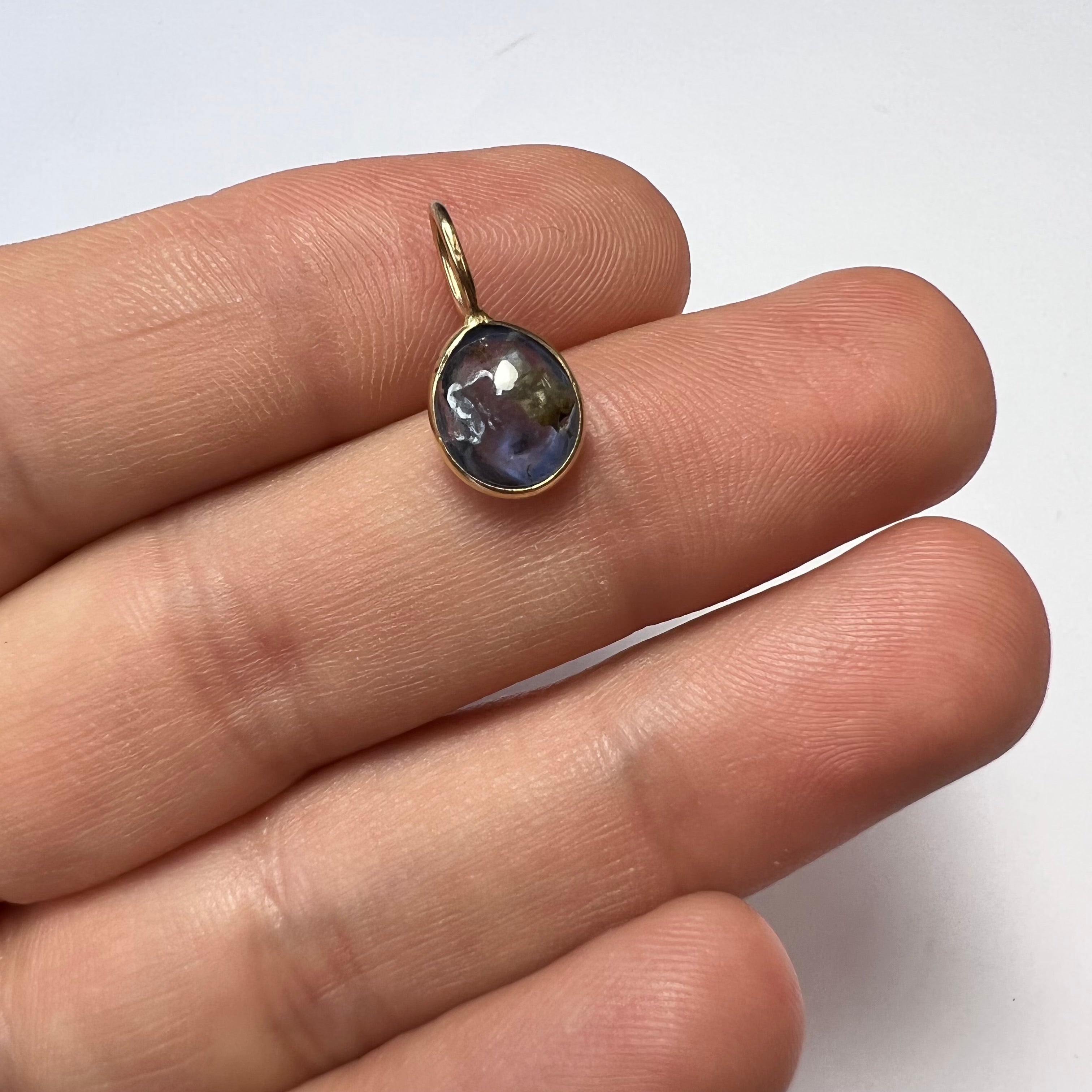 Natural Cabochon Sapphire 14K Yellow Gold Pendant Charm 16x8mm