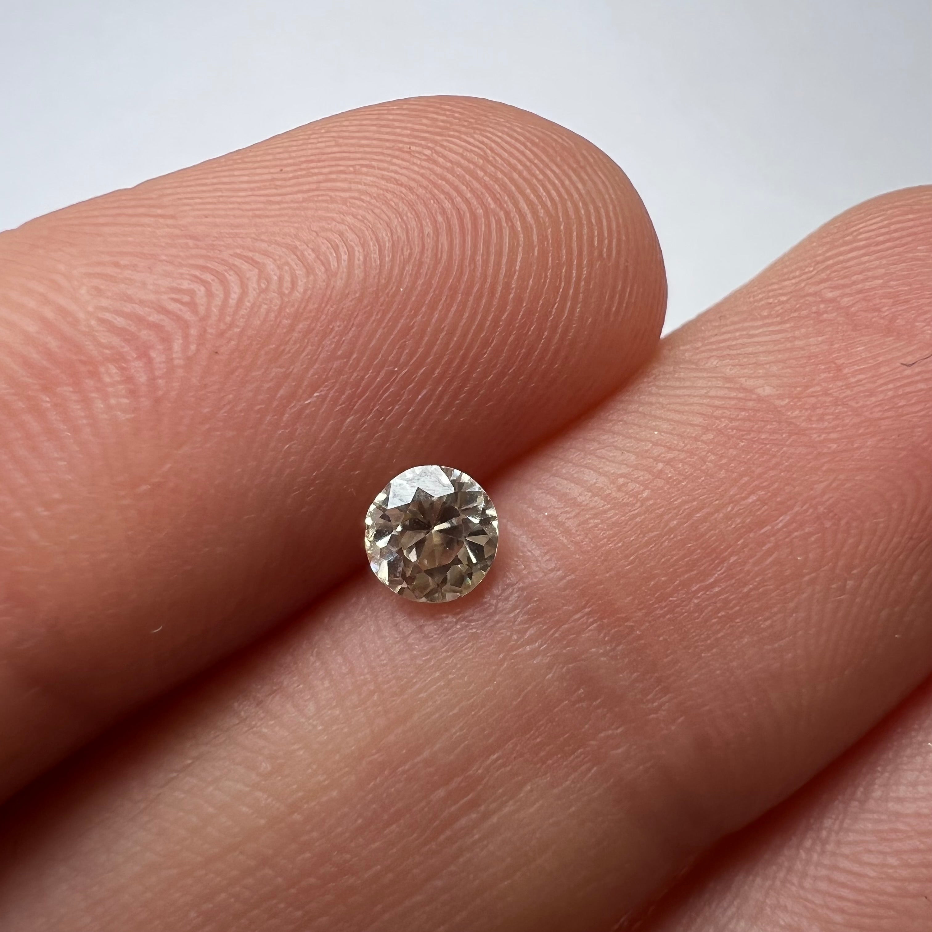 .33CT Brilliant Cut Diamond Champagne SI2/I1 4.18x2.93mm Natural Earth mined