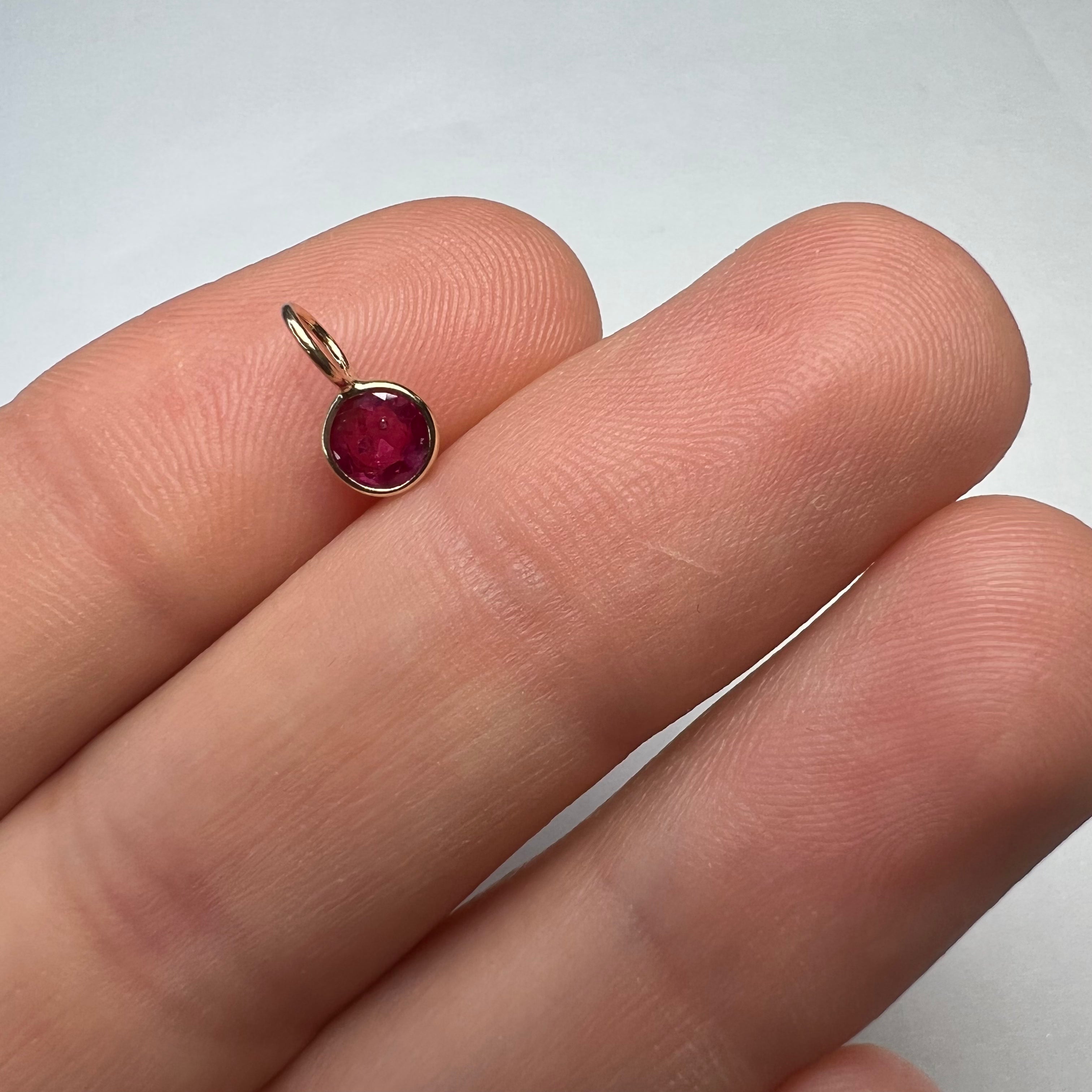 .51CT Natural Round Ruby 14K Yellow Gold Pendant Charm 9.5x5mm