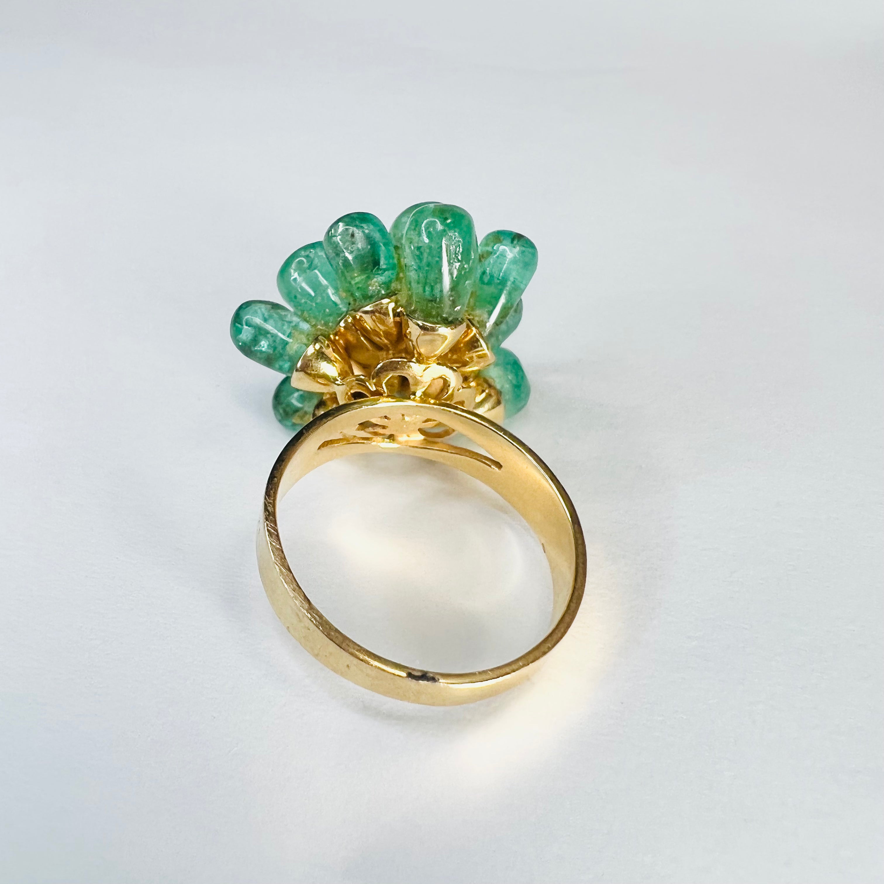 Solid 14K Yellow Gold Cabochon Emerald Droplet Cluster with Diamonds Ring Size 7