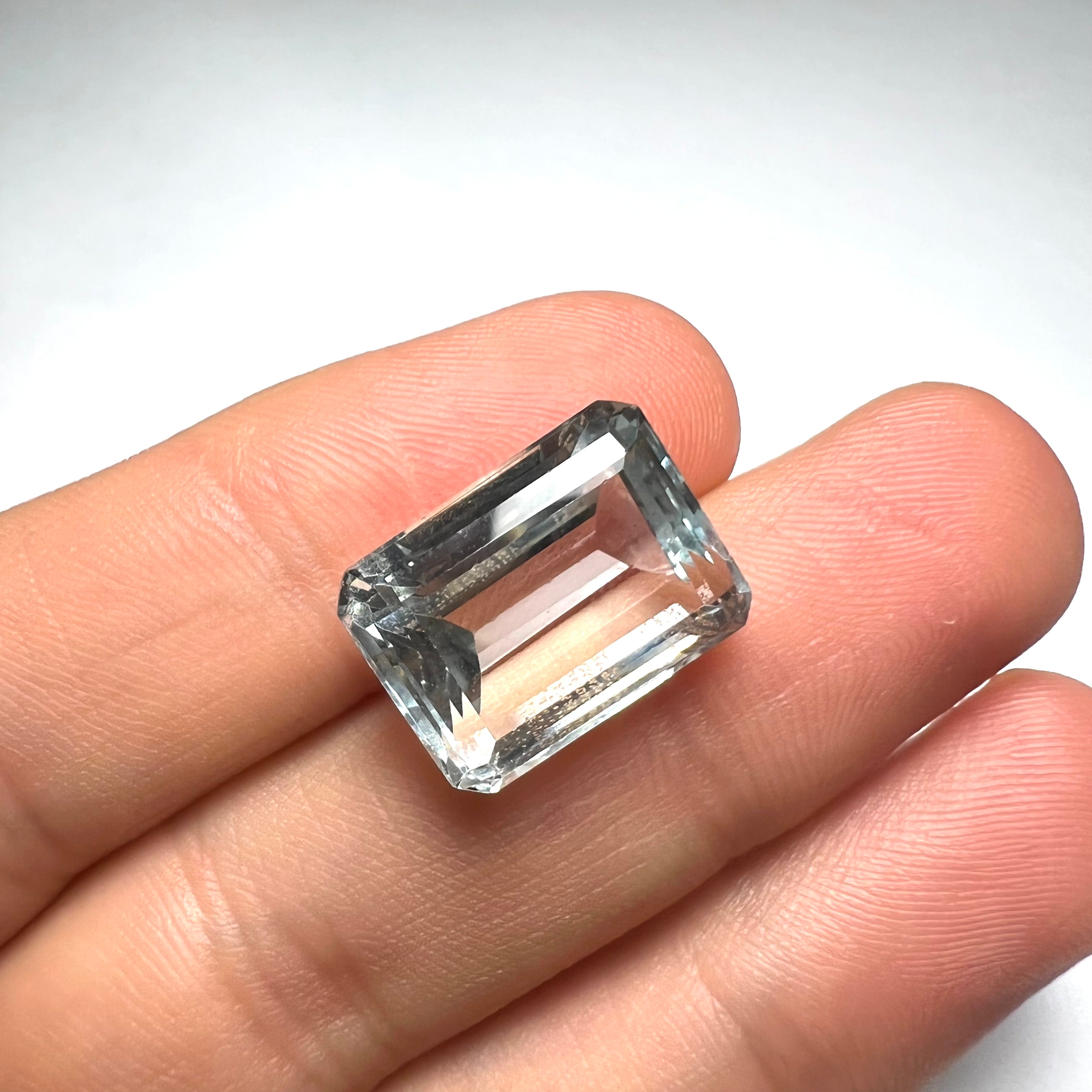 12.8CTW Loose Natural Aquamarine 16x12x9mm Earth mined Gemstone