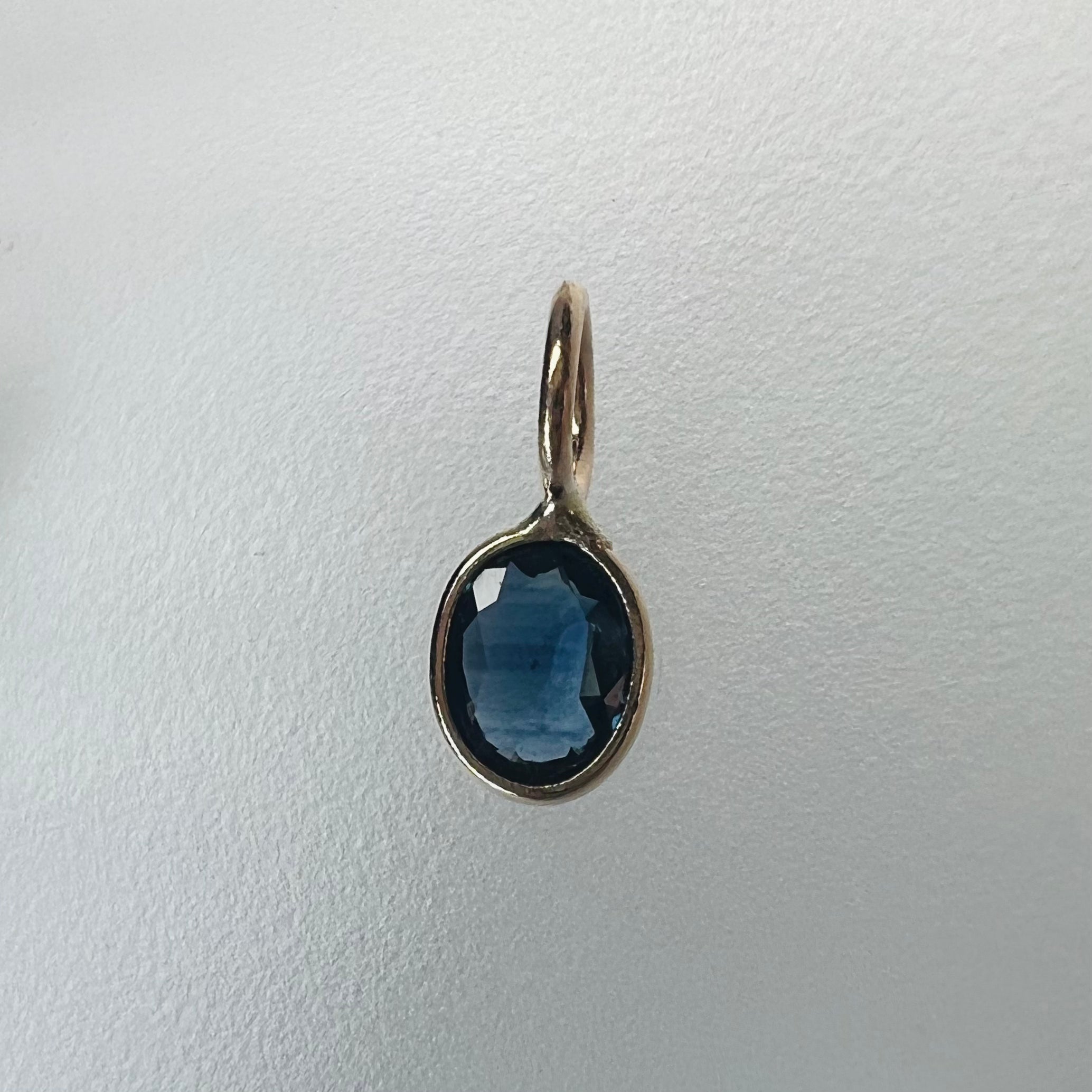 .55CT Natural Oval Sapphire 14K Yellow Gold Pendant Charm 9x4mm
