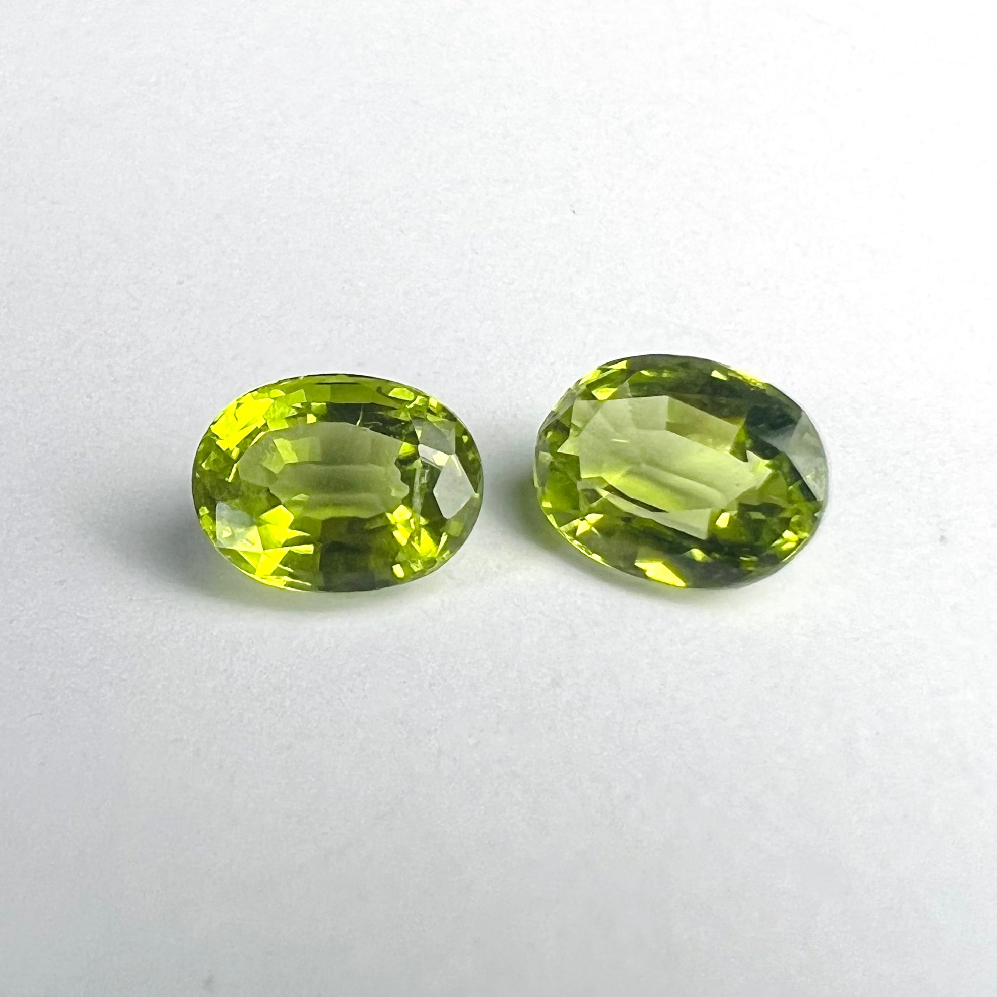 3.12CTW Pair of Loose Natural Oval Cut Peridot 8.10x6.05x4mm Earth mined Gemston