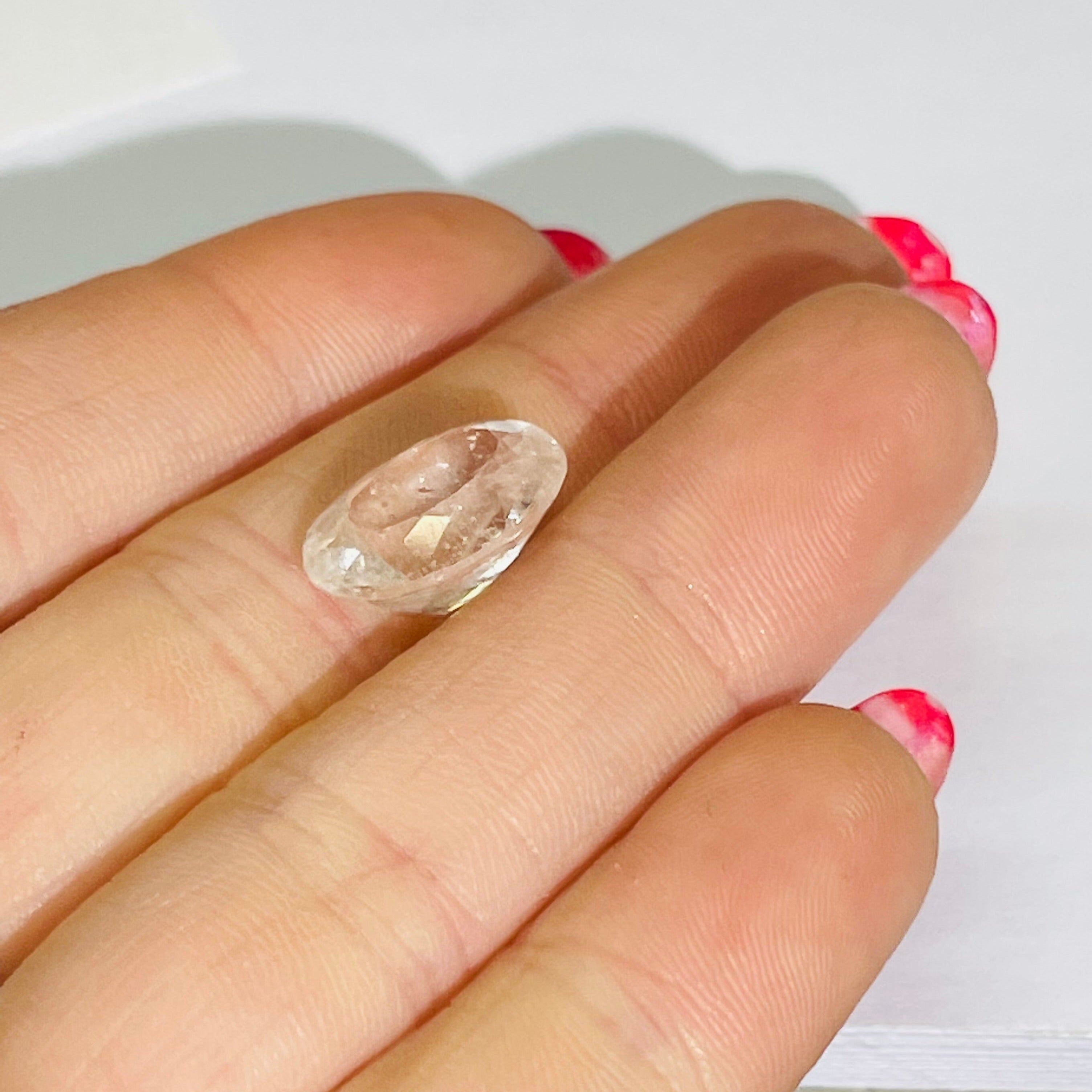 5.5CT Natural Pink Oval Morganite 14x12mm