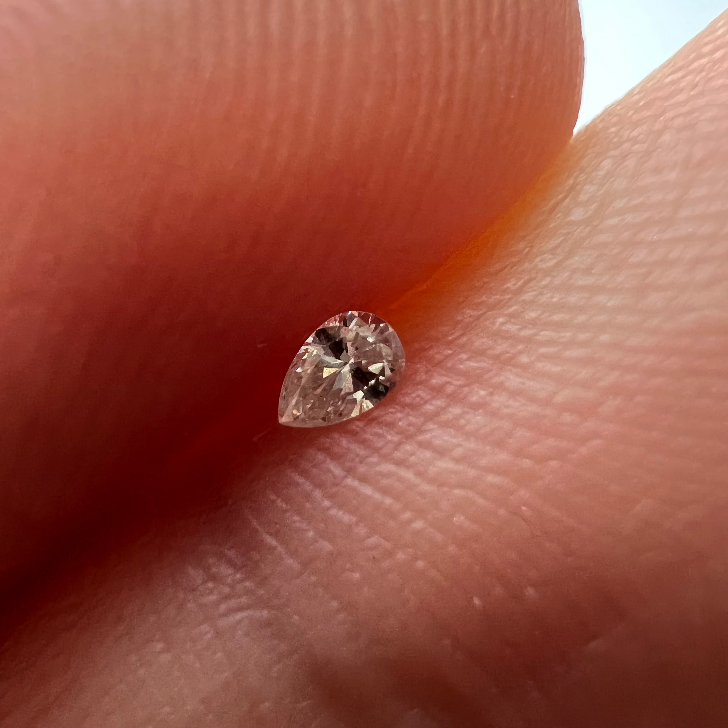 .04CT Pear Diamond J VS2 3.00x1.94x1.17mm Natural Earth mined