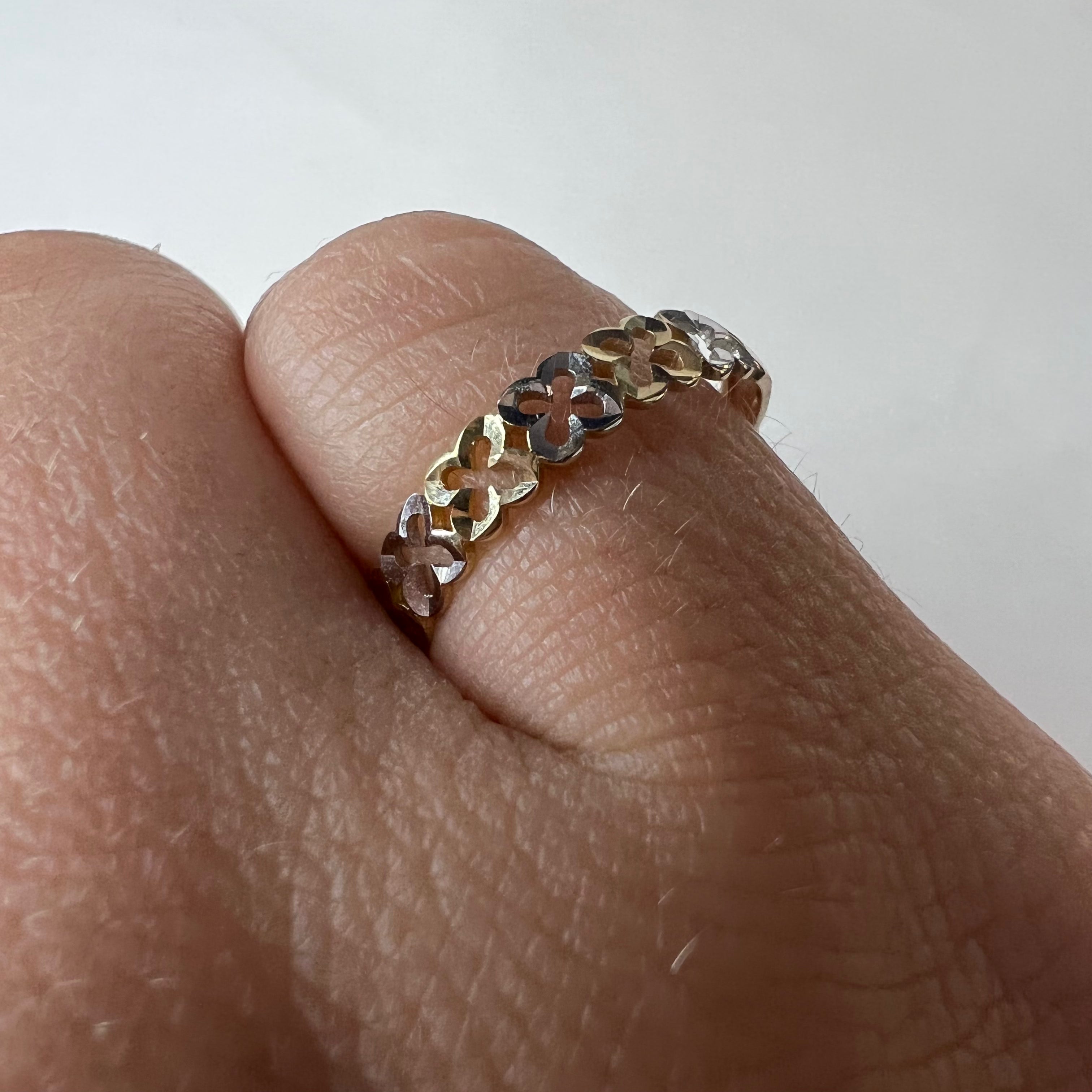 Solid 14K Yellow Gold, Two Tones Stackable Flower Ring Band Size 6.75