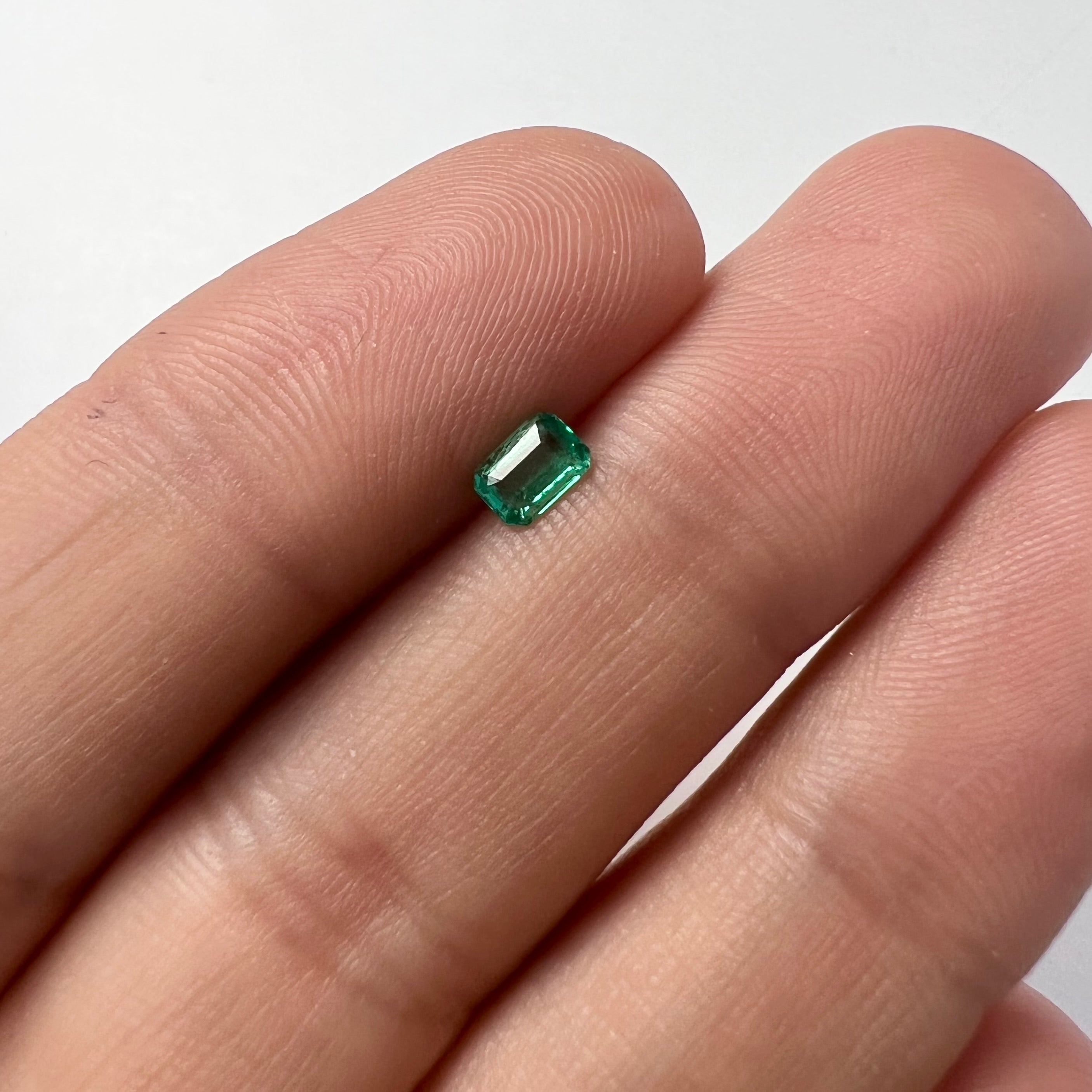 .26CT Loose Natural Colombian Emerald Cut 4.83x3.41x2.14mm Earth mined Gemstone