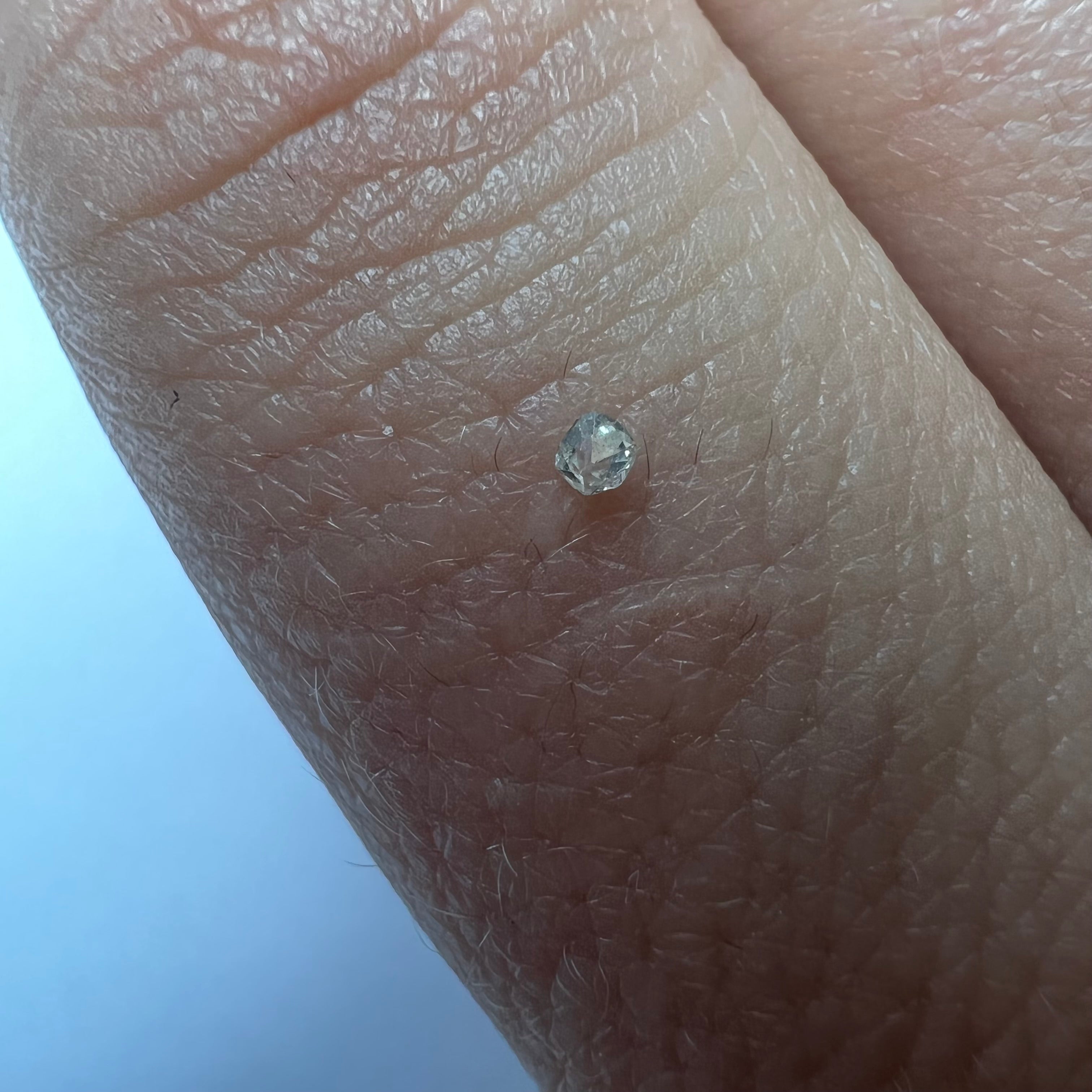 .01CT Old Mine Cut Diamond J 1.33X1.31mm Natural Earth mined
