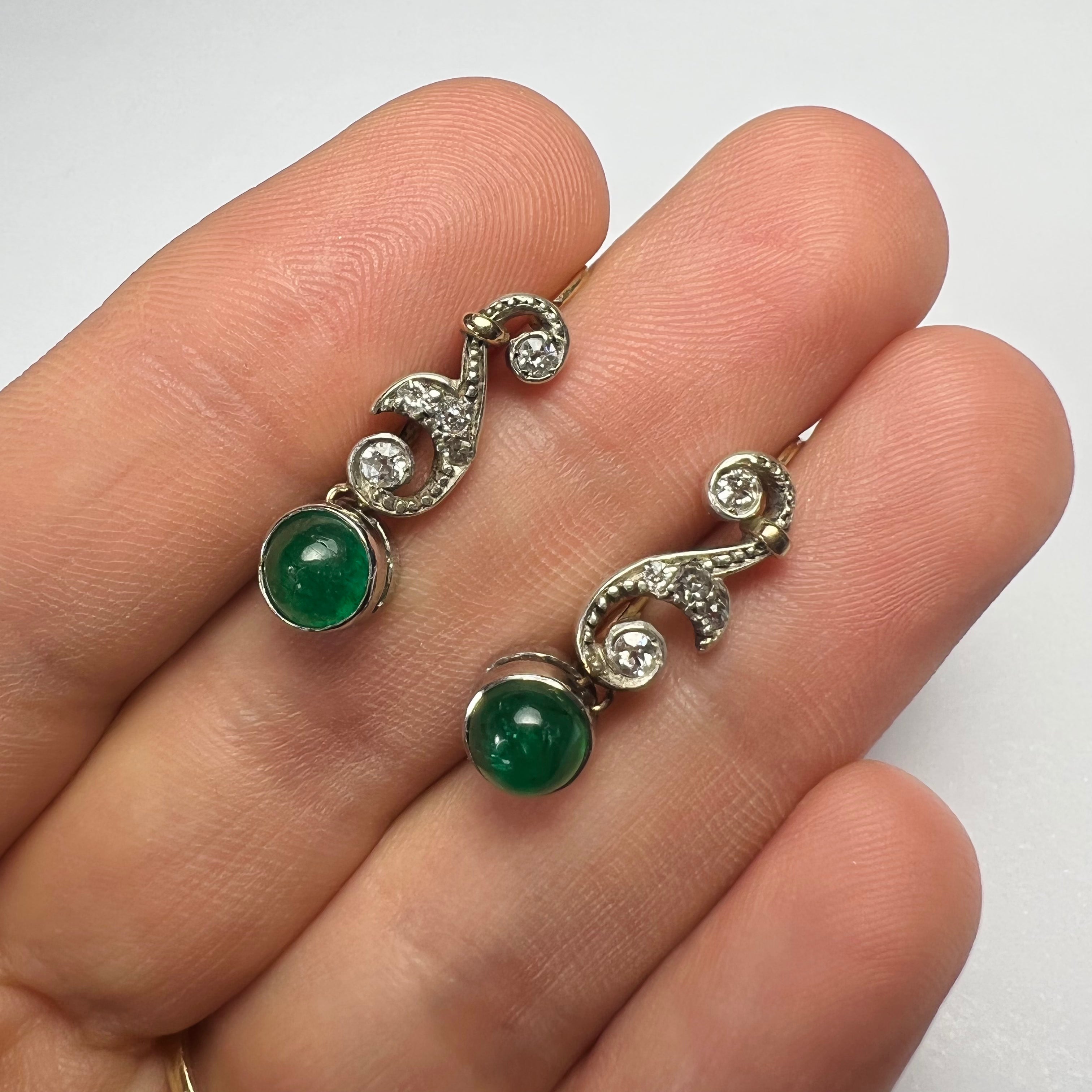 Antique 14K White Gold Diamond & Emerald Dangle Drop Earrings .98'