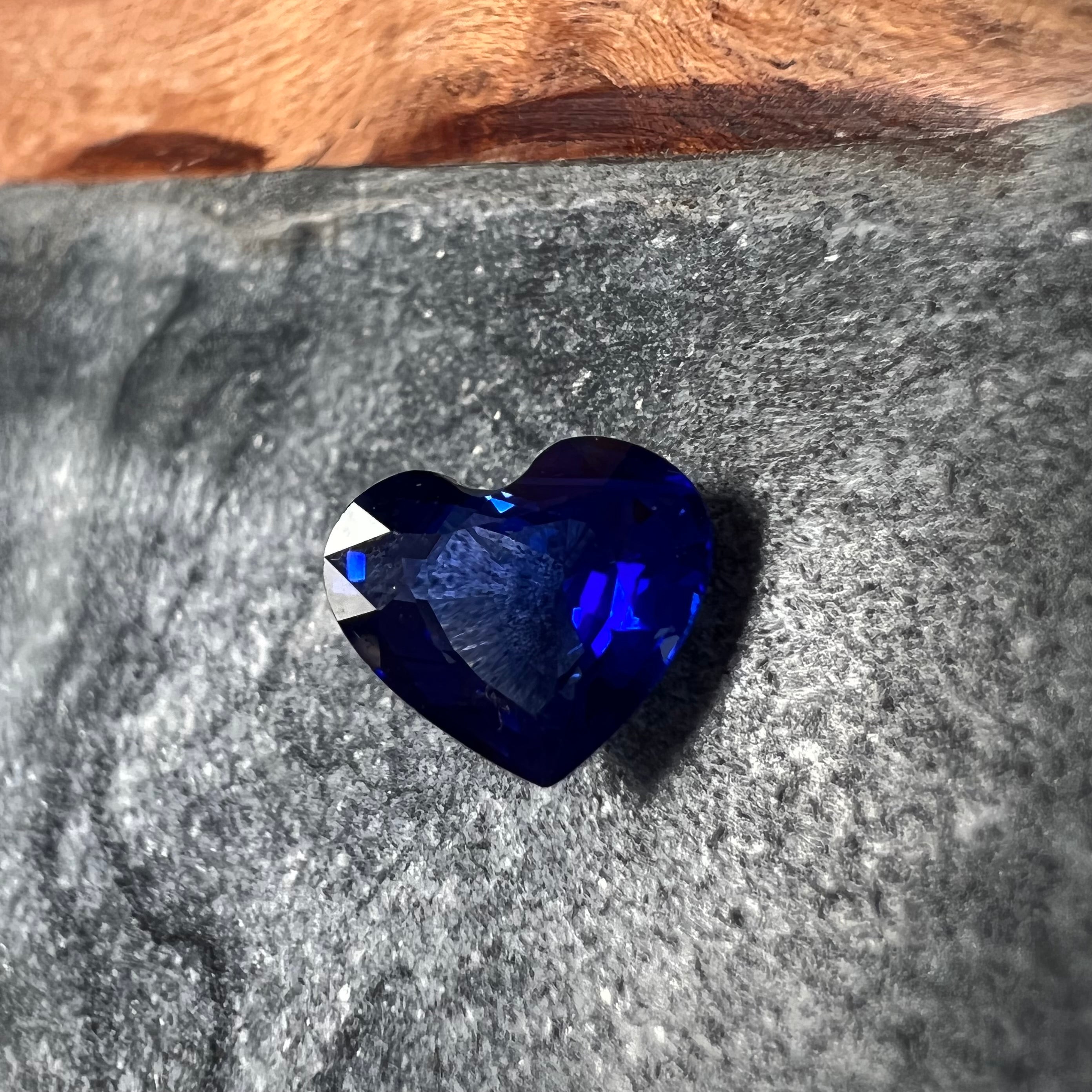 2.15CT Loose Natural Sapphire Brilliant Cut Heart Shape 7.56x8.94x4.25mm