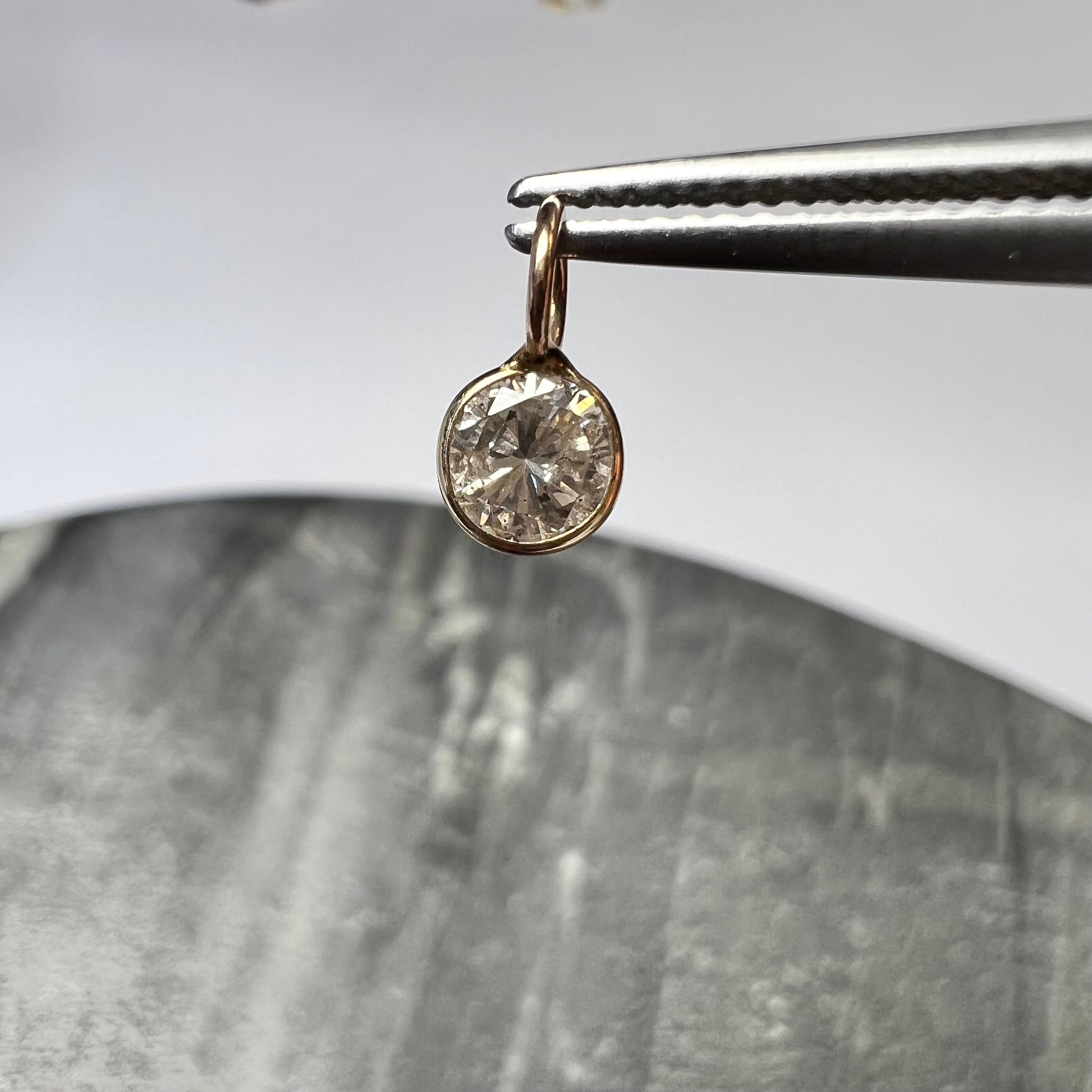 .30CT Natural Light Champagne Round Diamond 14K Yellow Gold Pendant Charm 9x4.5mm