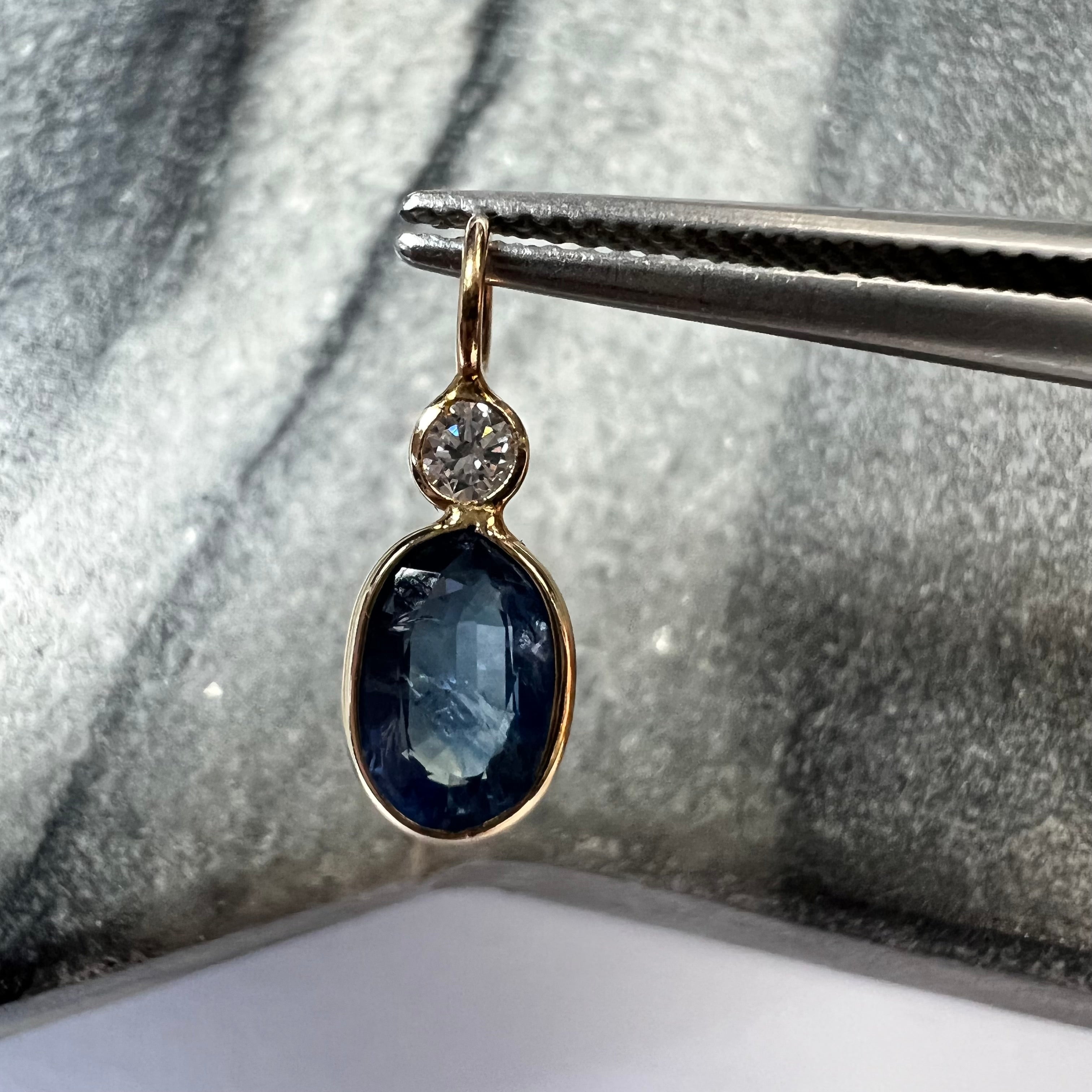 .05CT Diamond and Natural Oval Sapphire 14K Yellow Gold Pendant Charm 15x5.5mm