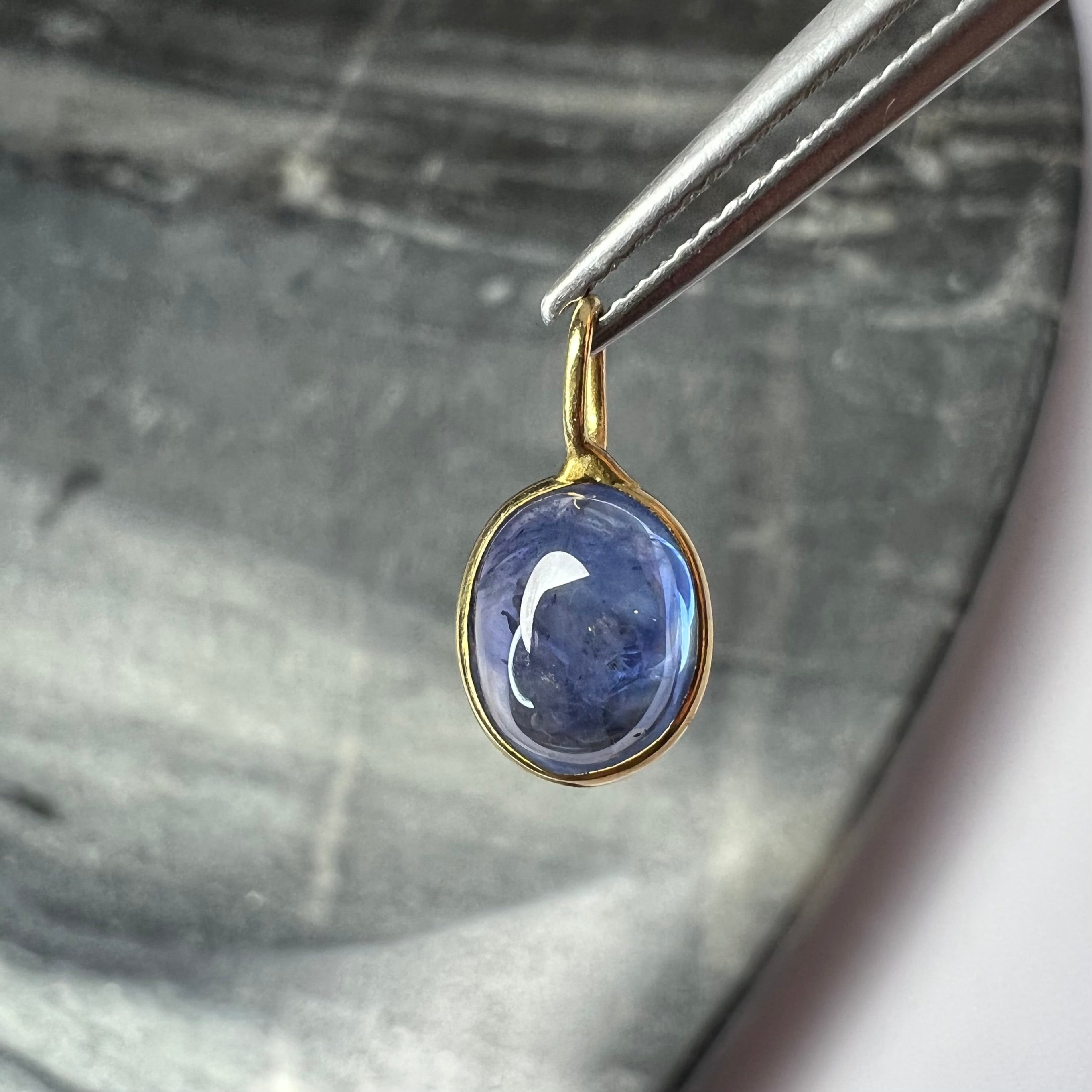 Natural Cabochon Sapphire 14K Yellow Gold Pendant Charm 16x8mm