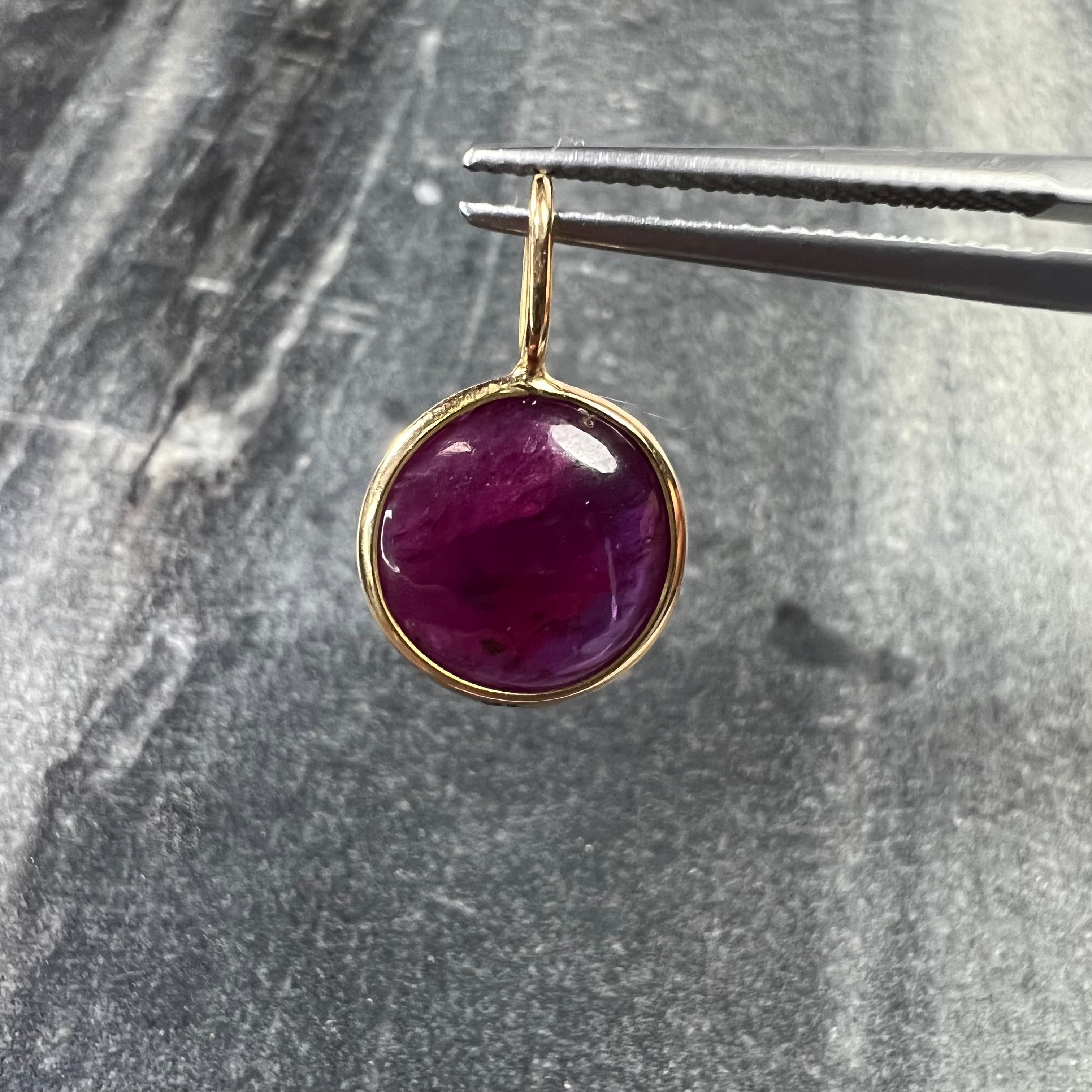 5CT Cabochon Pink Tourmaline in 18K Yellow Gold Charm Pendant 18x11mm