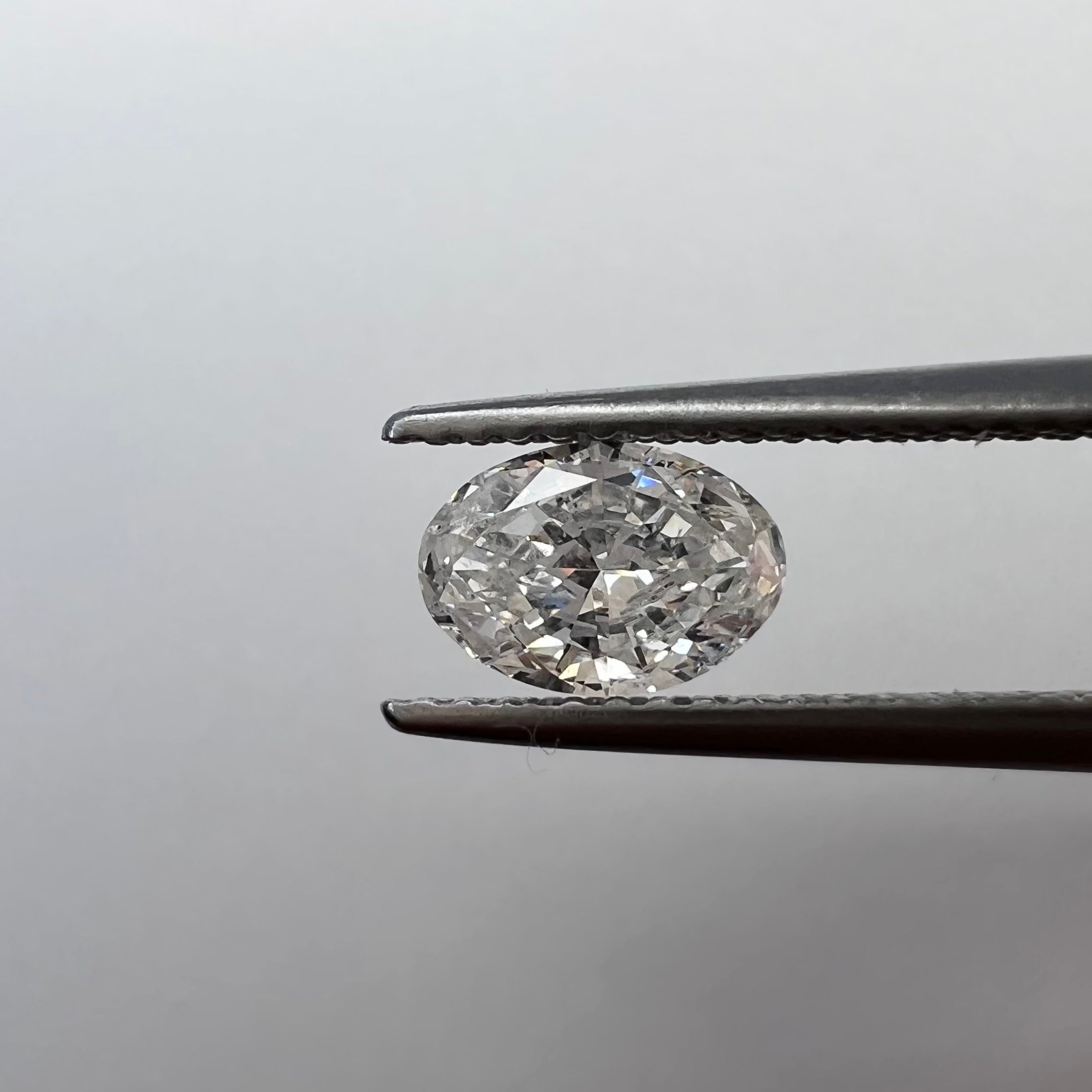 .68CT Oval Brilliant Diamond G SI2 7.37x5.13x2.78mm Natural Earth mine