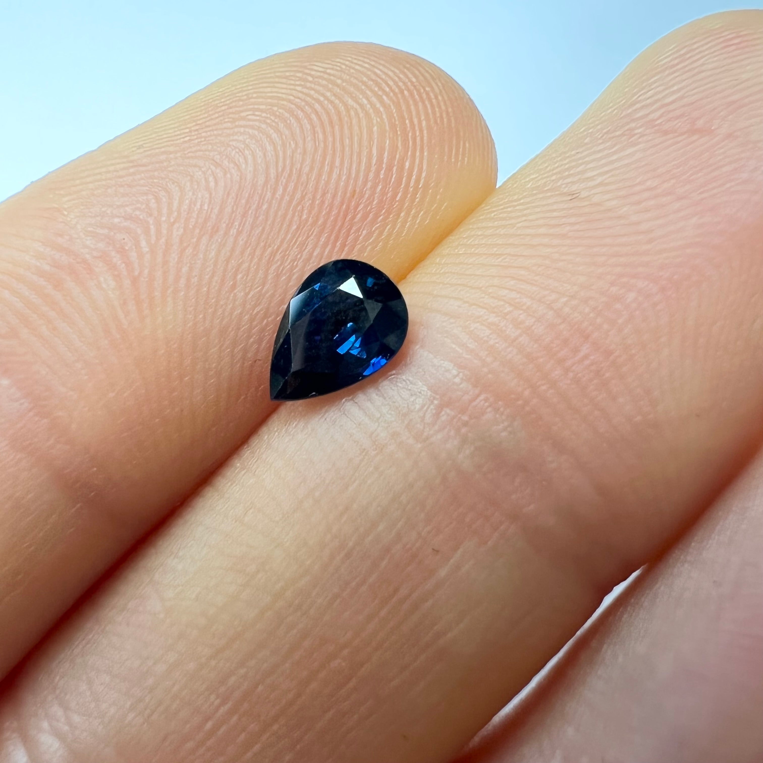 .75CT Loose Natural Pear Sapphire 6.80x4.83x2.85mm Earth mined Gemstone