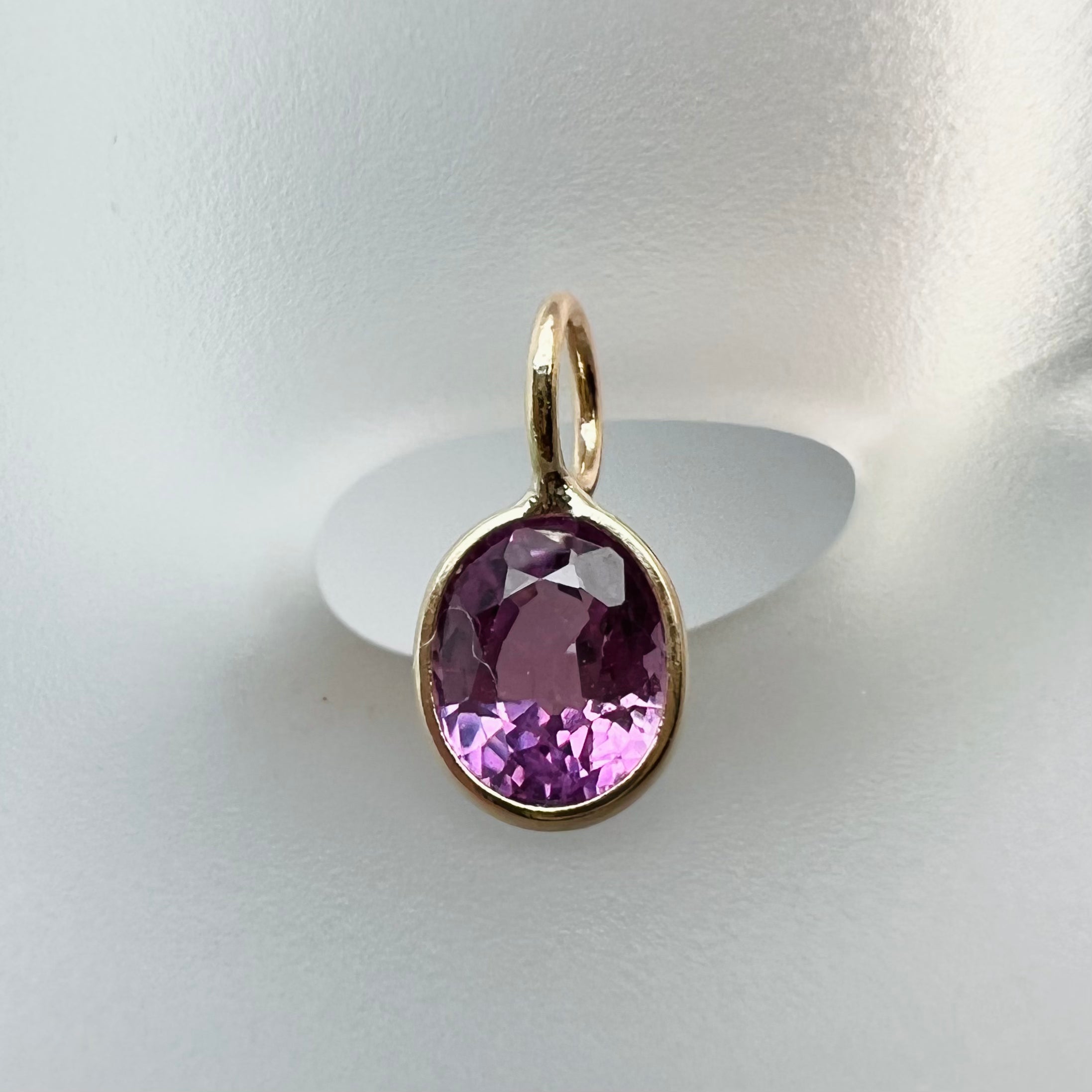 .80CT Natural Oval Sapphire 14K Yellow Gold Pendant Charm 10.5x5mm