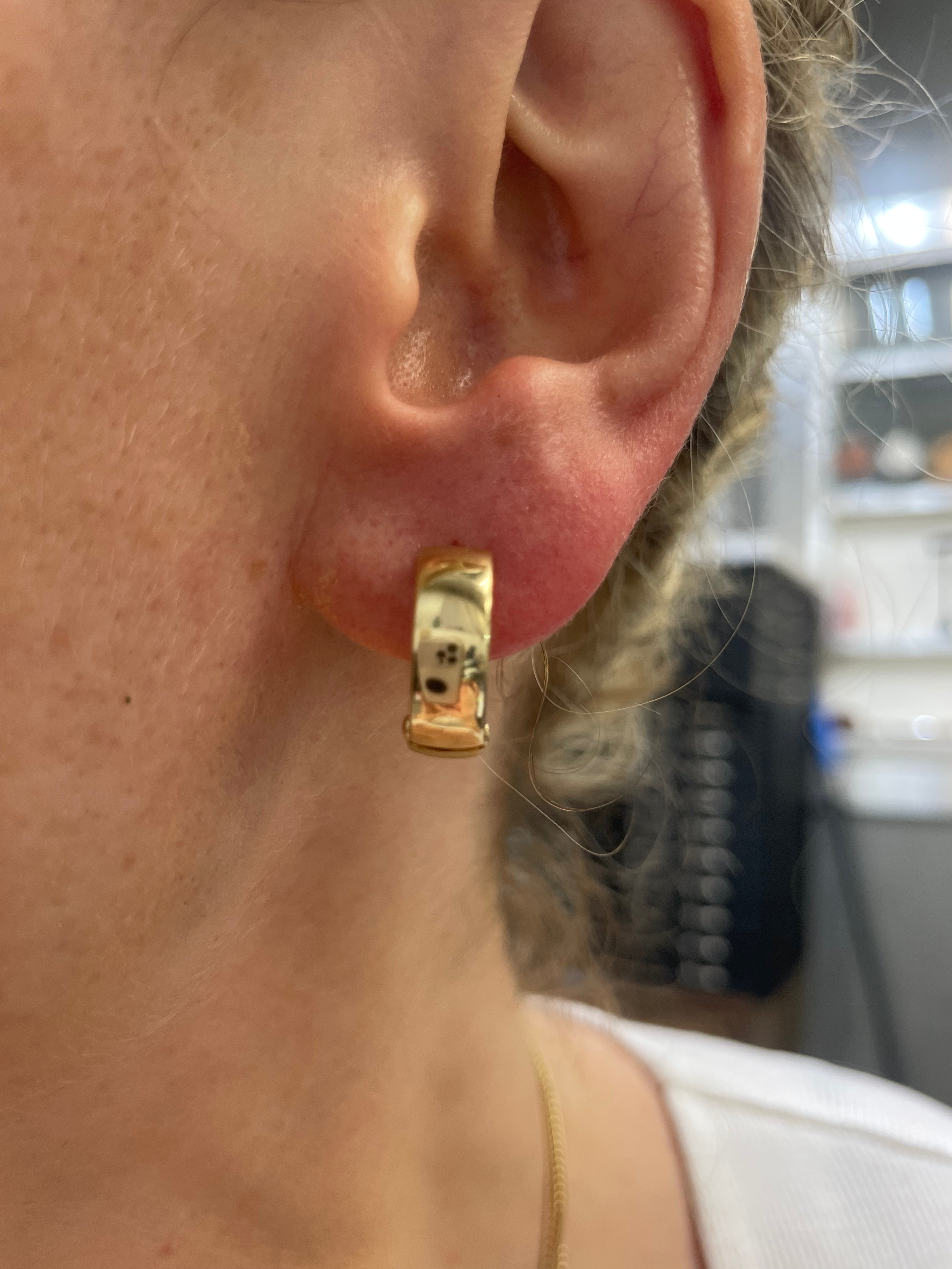 14K Yellow Gold Reversible .55” 5mm Huggie Hoop Earrings