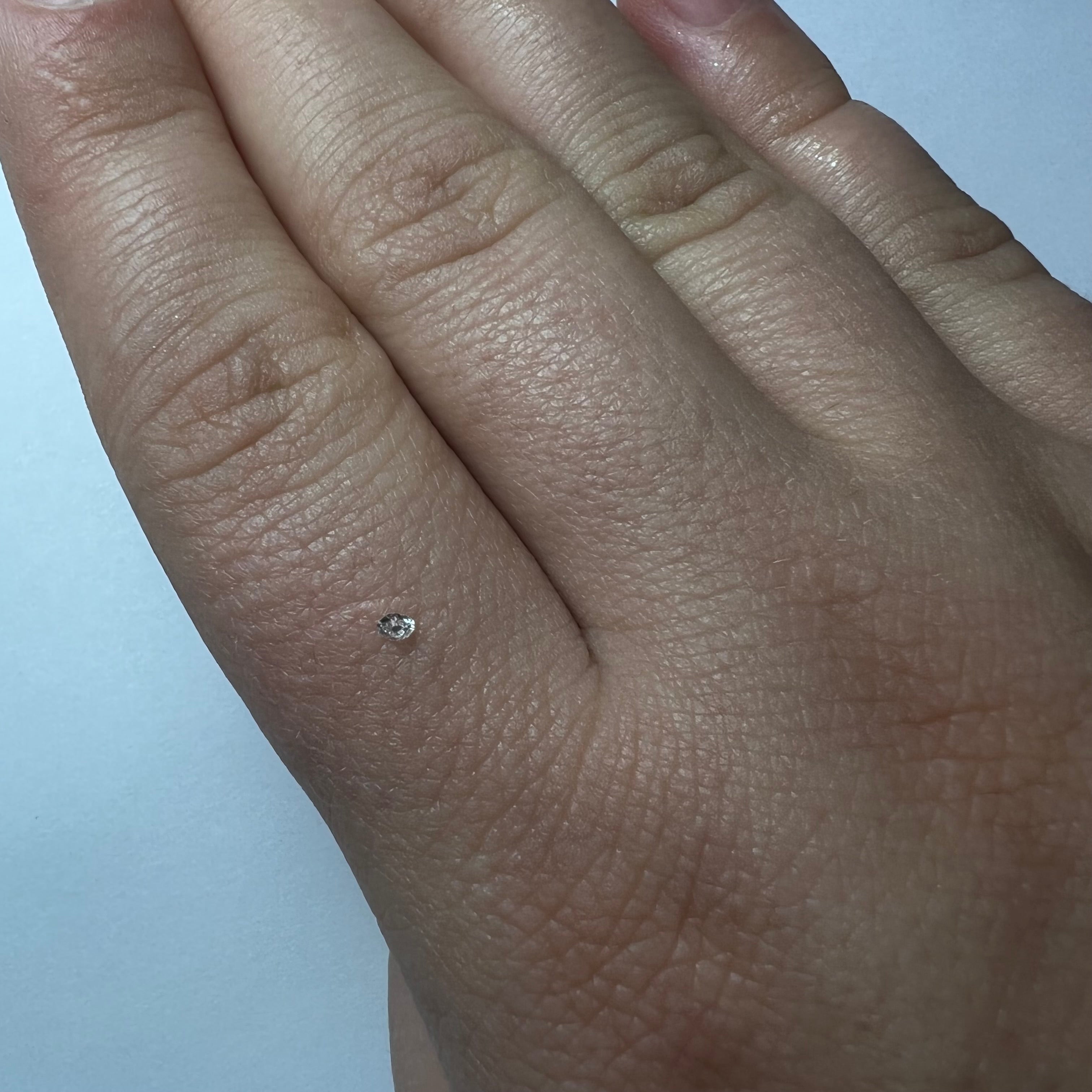 .035CT Old Mine Cut Diamond F VS2 2.11x1.36mm Natural Earth mined